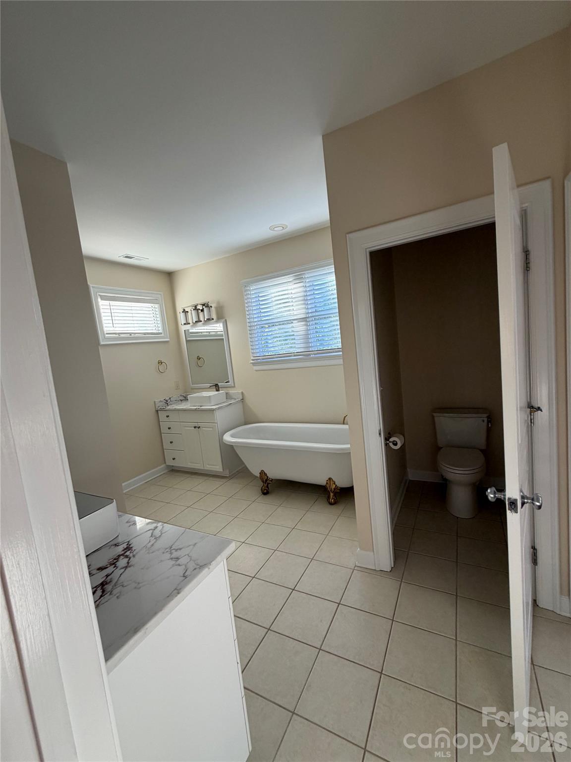 Primary bath - 4095 Principal Circle NW, Conover