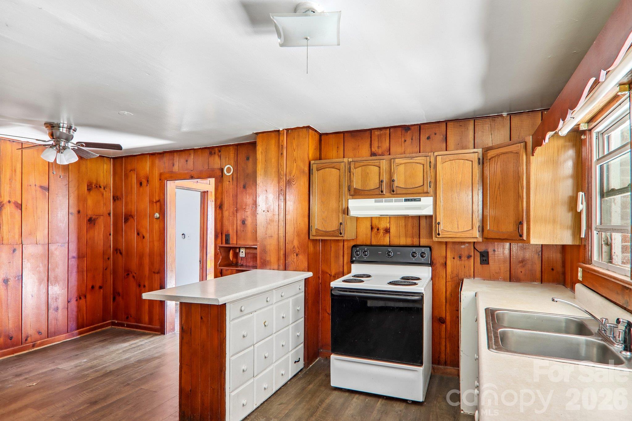Portfolio at 81 & 88 Nesbitt Street, Waynesville, photo 11 of 47