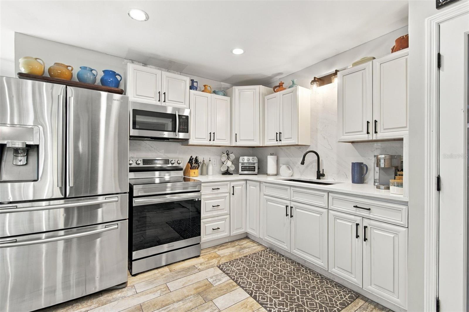 Single Family Residence at 1889 BUGLE LN, CLEARWATER, photo 15 of 57
