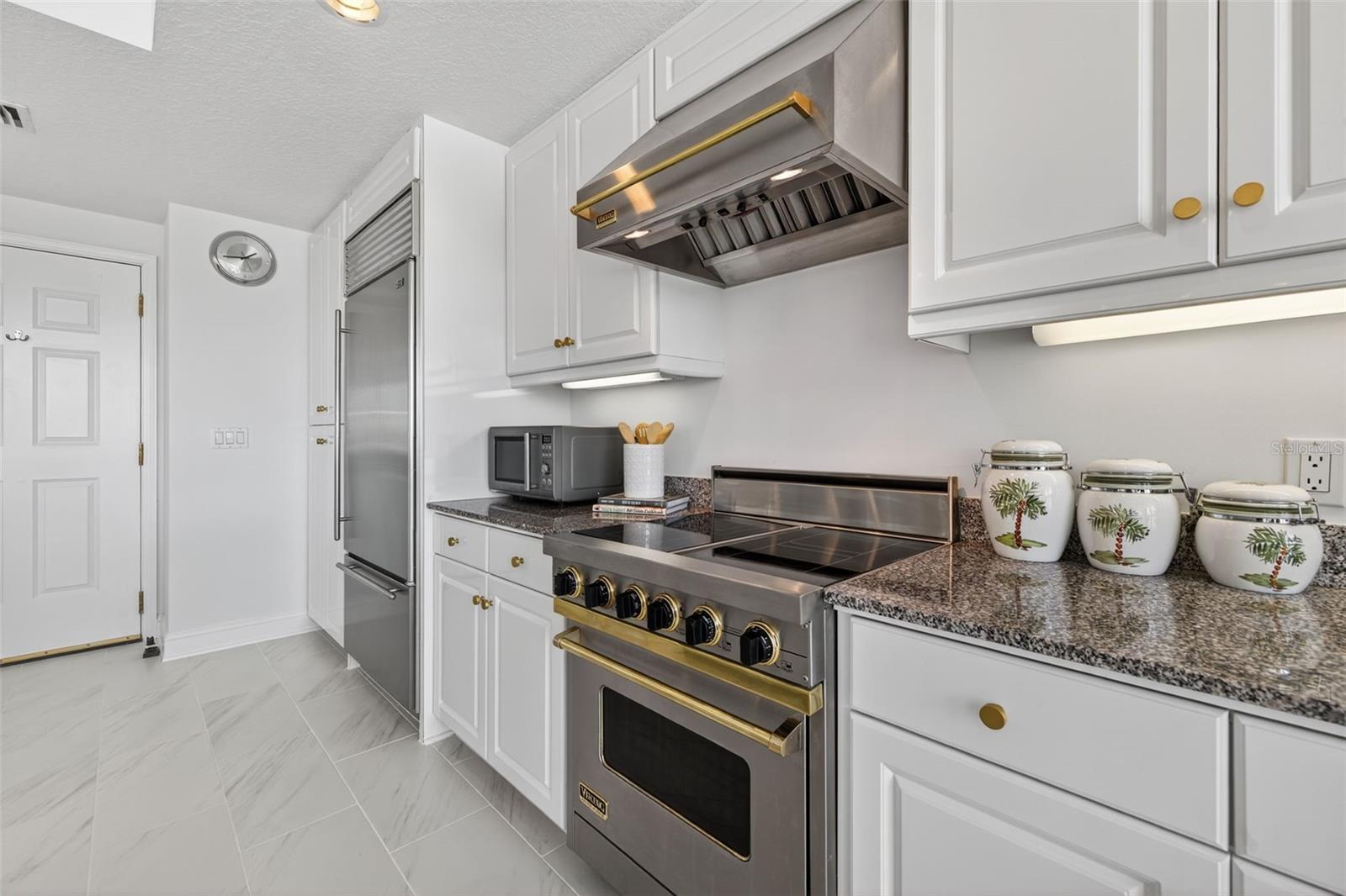 Condominium at 555 5TH AVE NE #332, ST PETERSBURG, photo 10 of 65