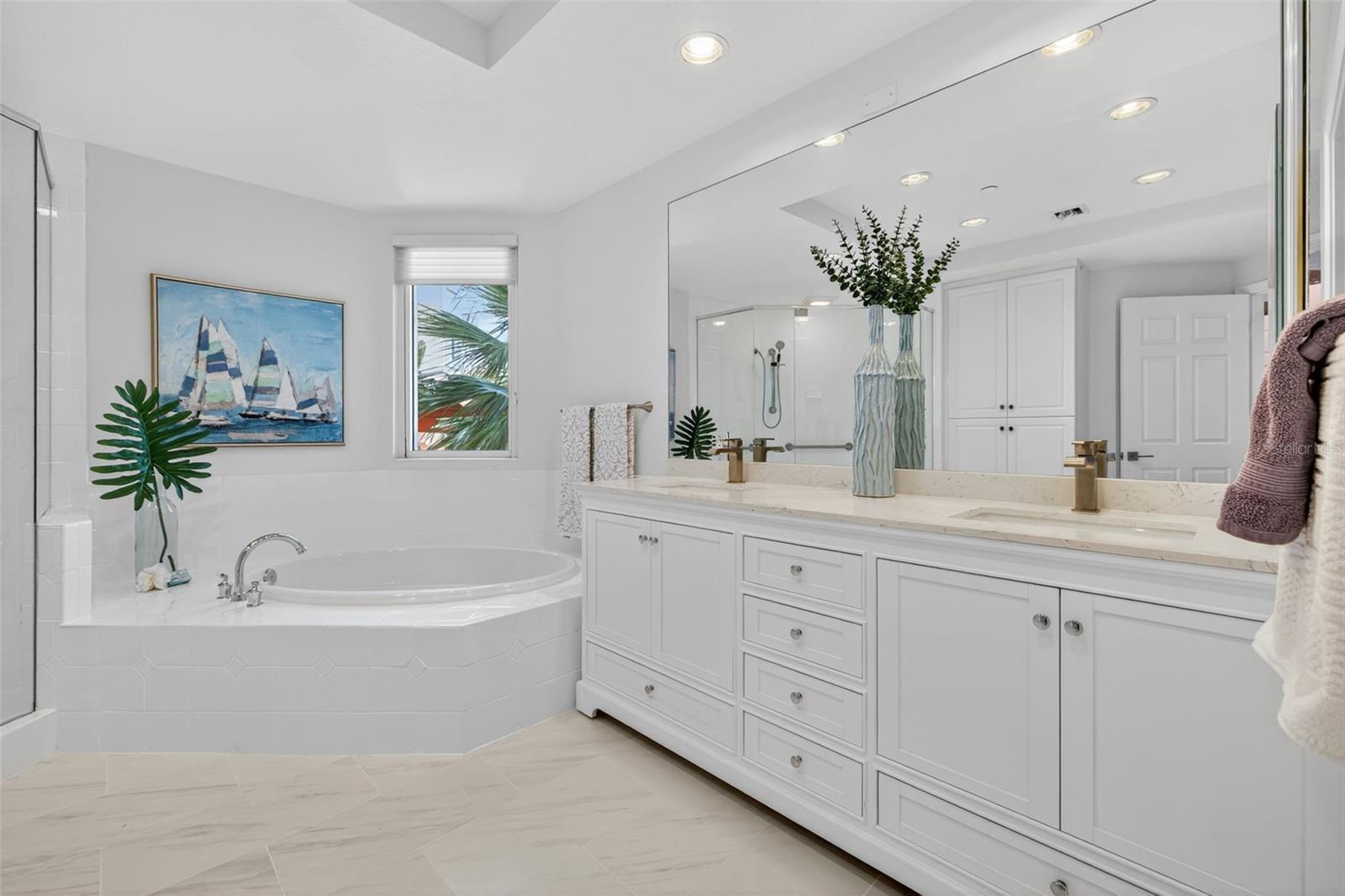 Condominium at 555 5TH AVE NE #332, ST PETERSBURG, photo 17 of 65