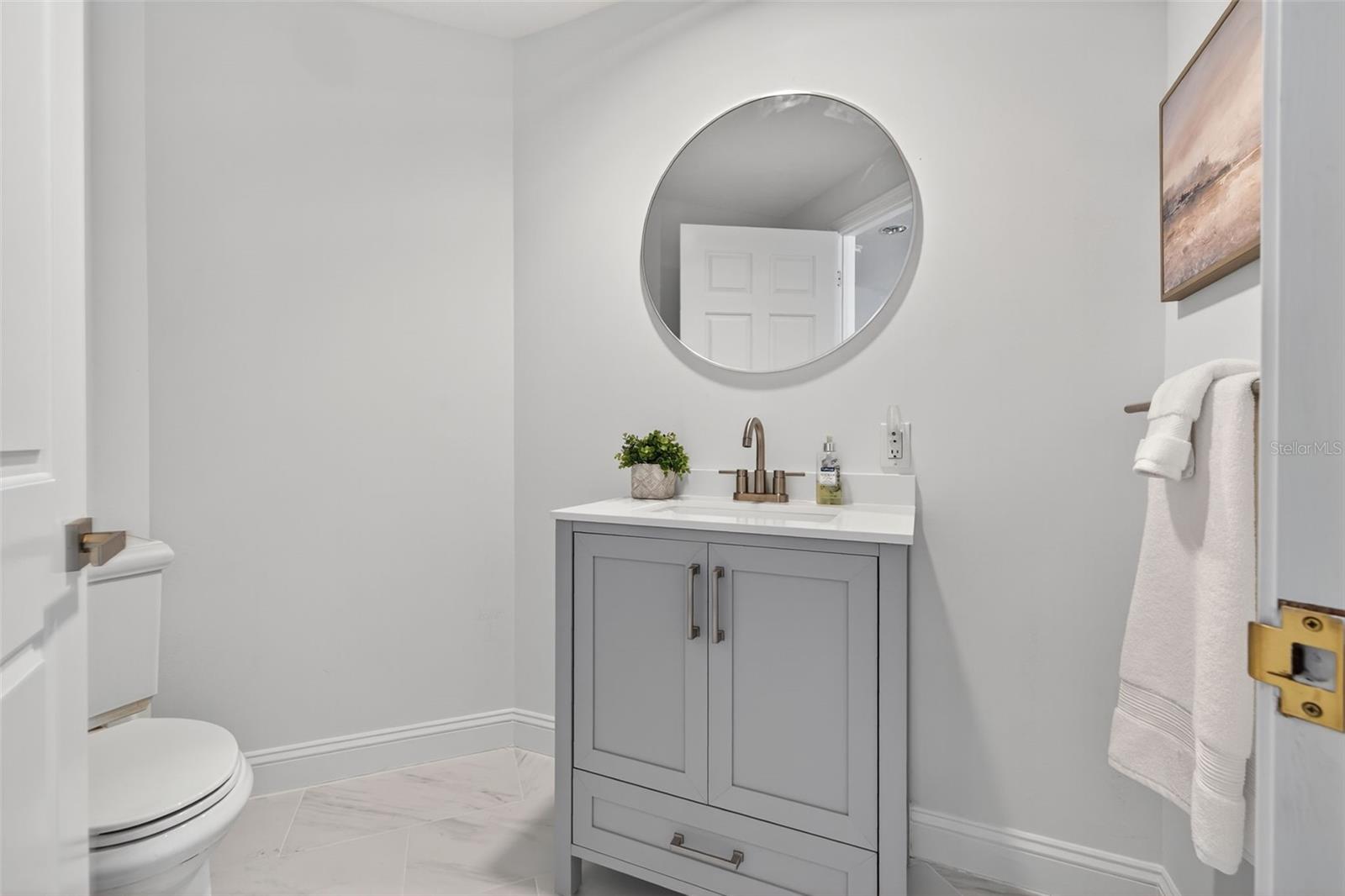 Powder Room - 555 5TH AVE NE #332, ST PETERSBURG