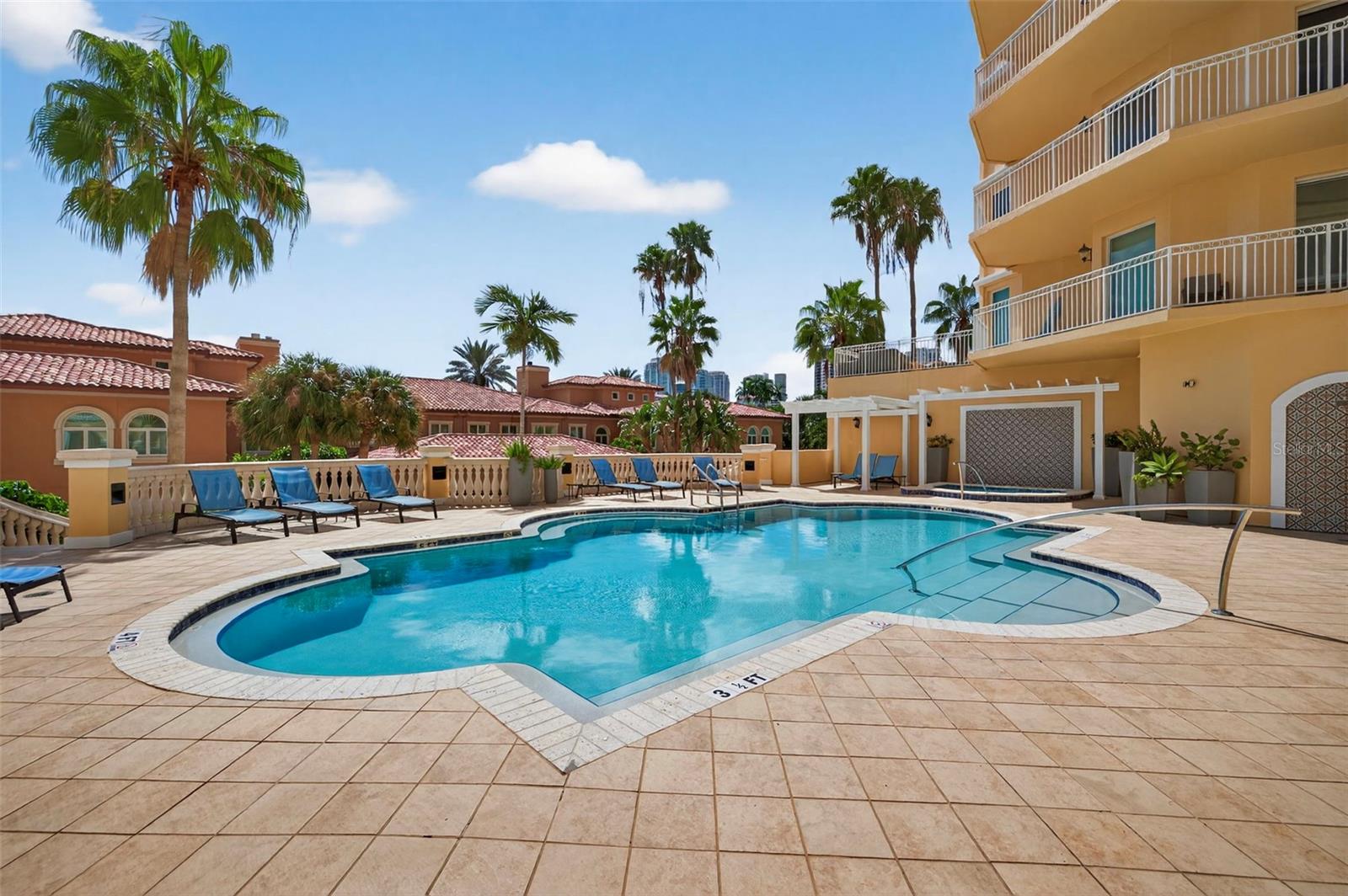 Condominium at 555 5TH AVE NE #332, ST PETERSBURG, photo 36 of 65