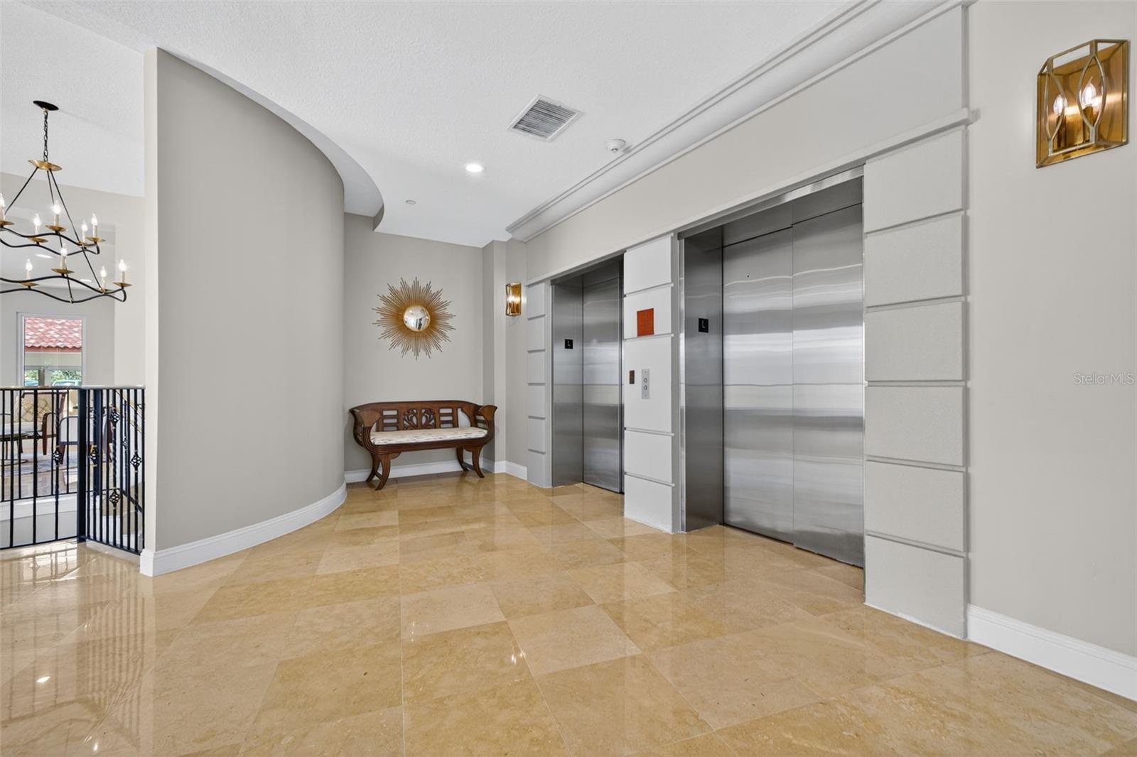 Lobby - 555 5TH AVE NE #332, ST PETERSBURG