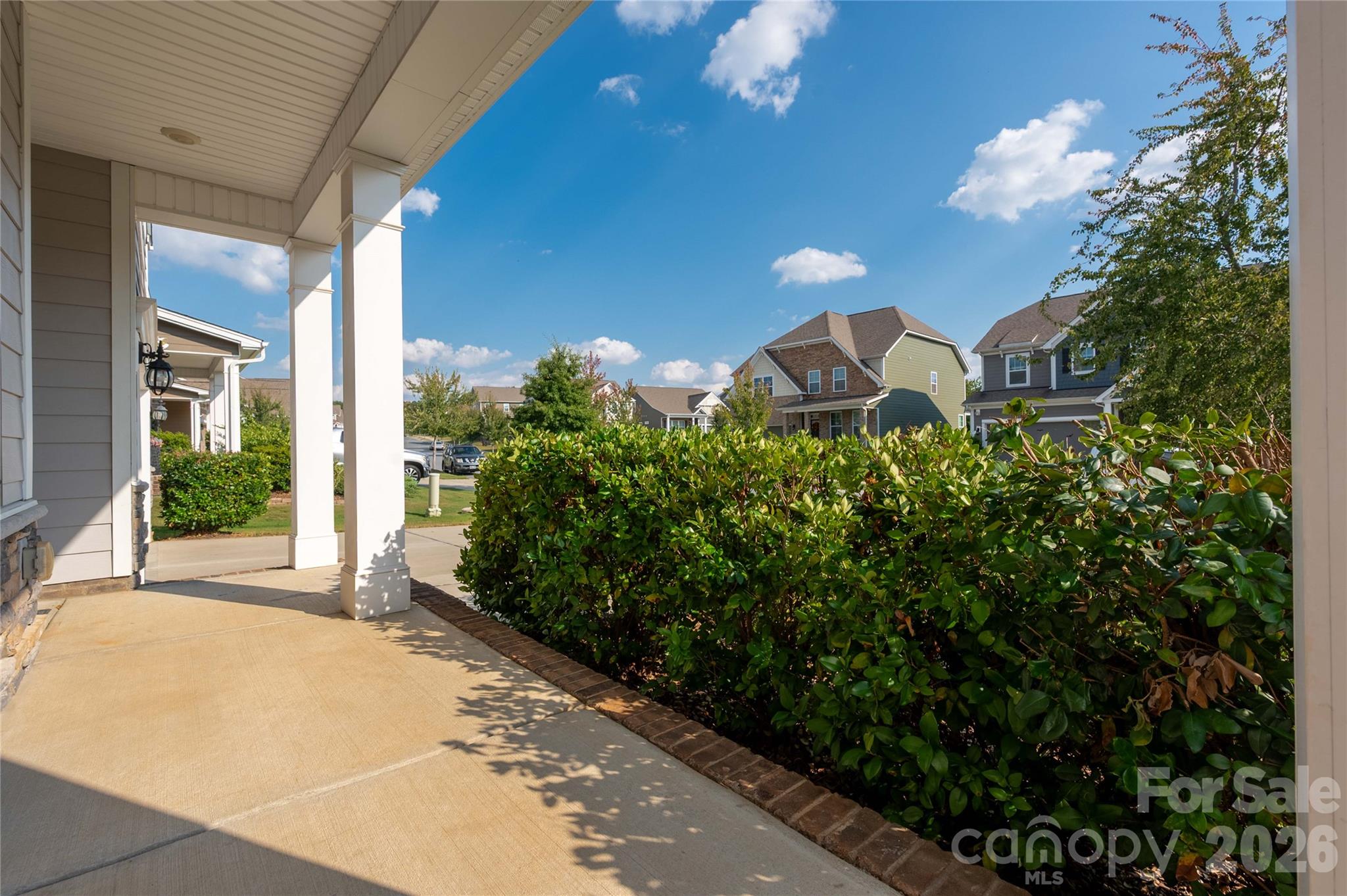 Single Family Residence at 8008 Oakmere Road, Waxhaw, photo 8 of 48