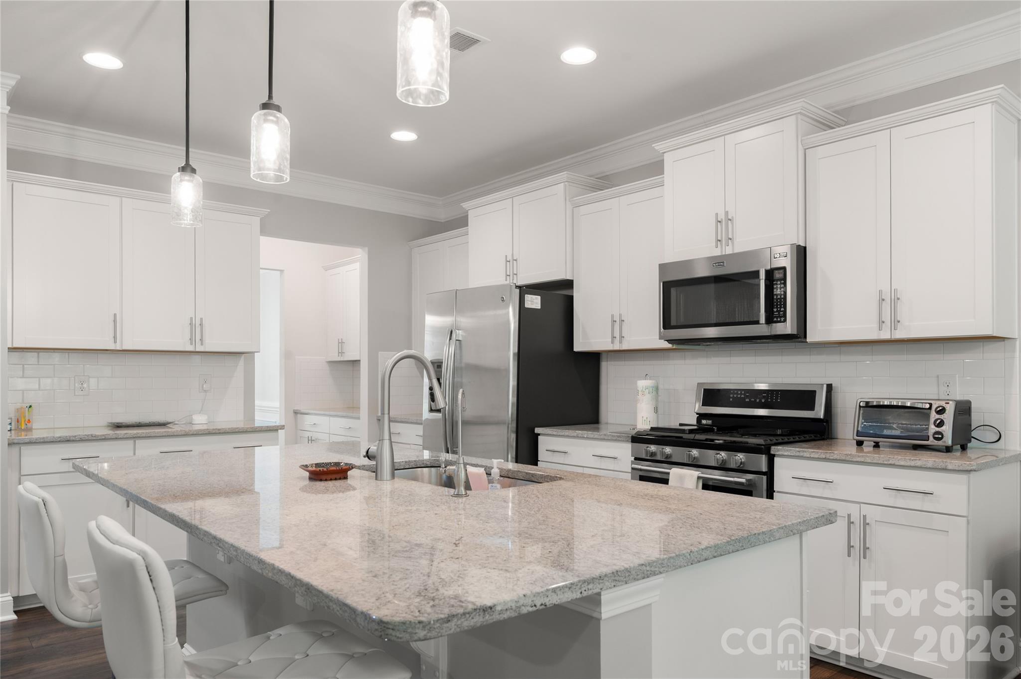 Single Family Residence at 8008 Oakmere Road, Waxhaw, photo 17 of 48