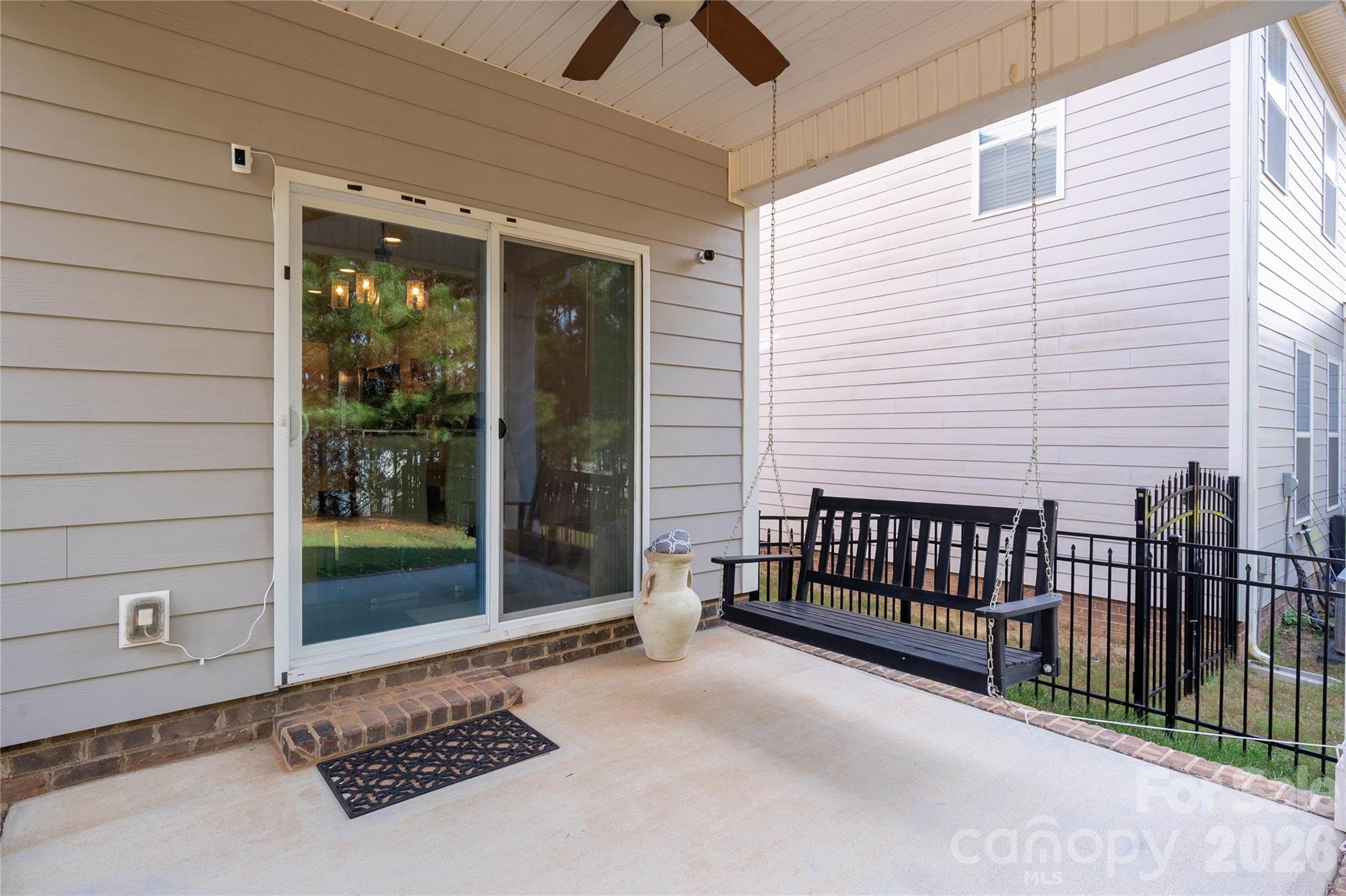 Single Family Residence at 8008 Oakmere Road, Waxhaw, photo 43 of 48