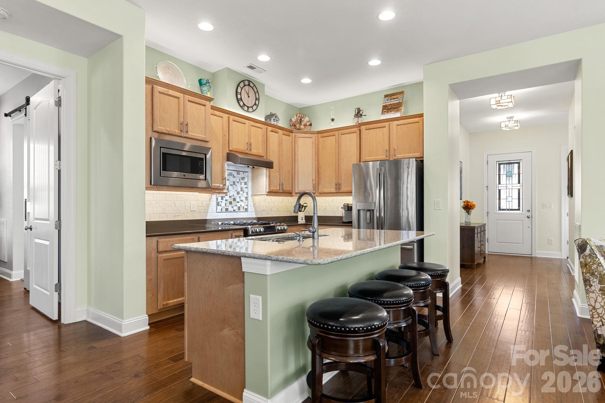 Single Family Residence at 488 Flat Rock Drive, Denver, photo 13 of 42