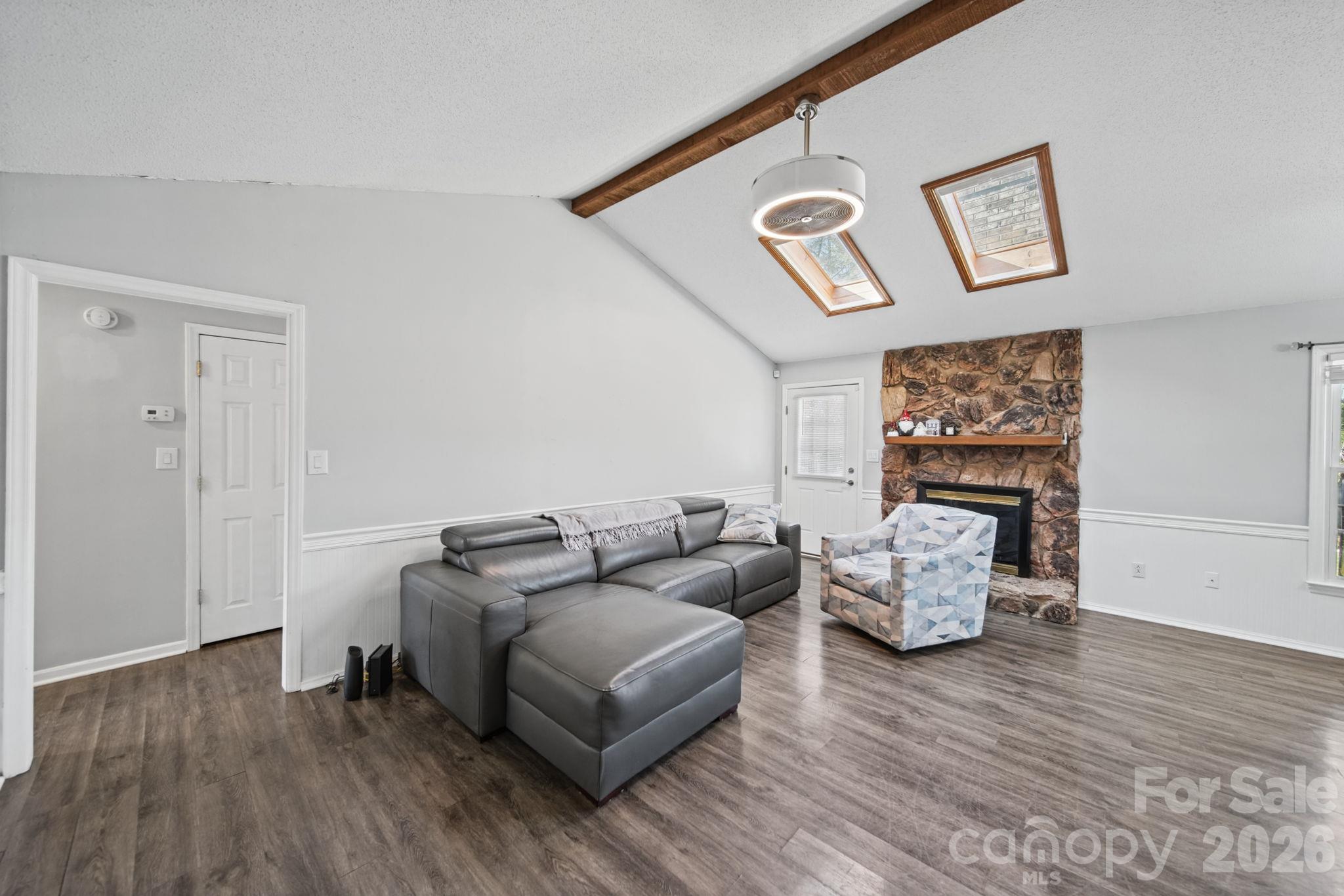 Single Family Residence at 2638 Castle Hill Road, Gastonia, photo 6 of 48