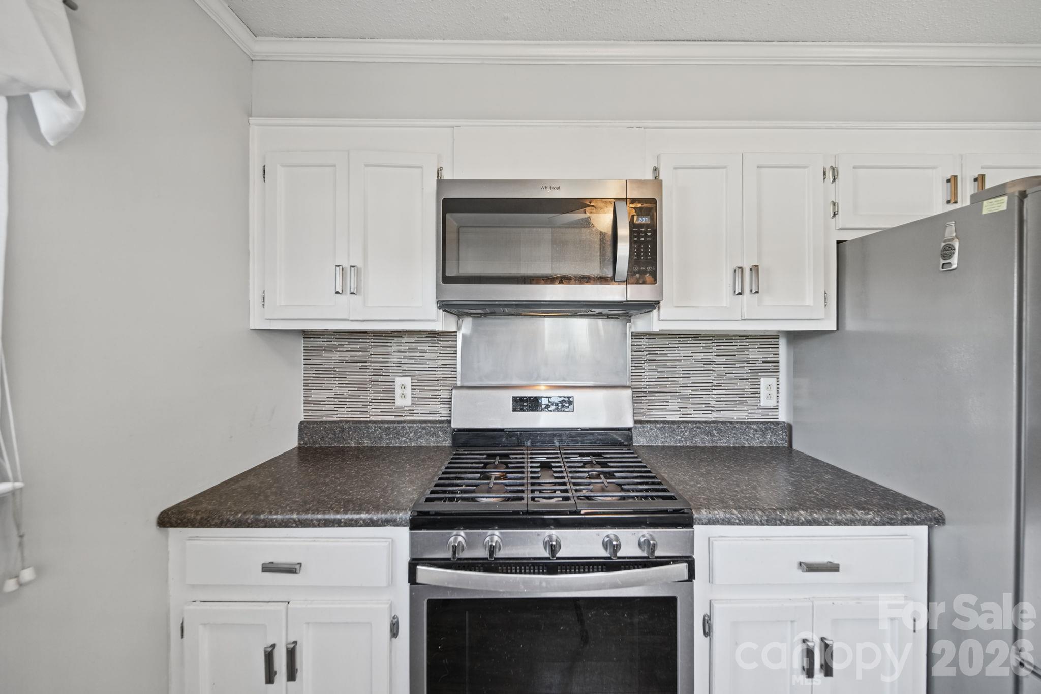Single Family Residence at 2638 Castle Hill Road, Gastonia, photo 19 of 48