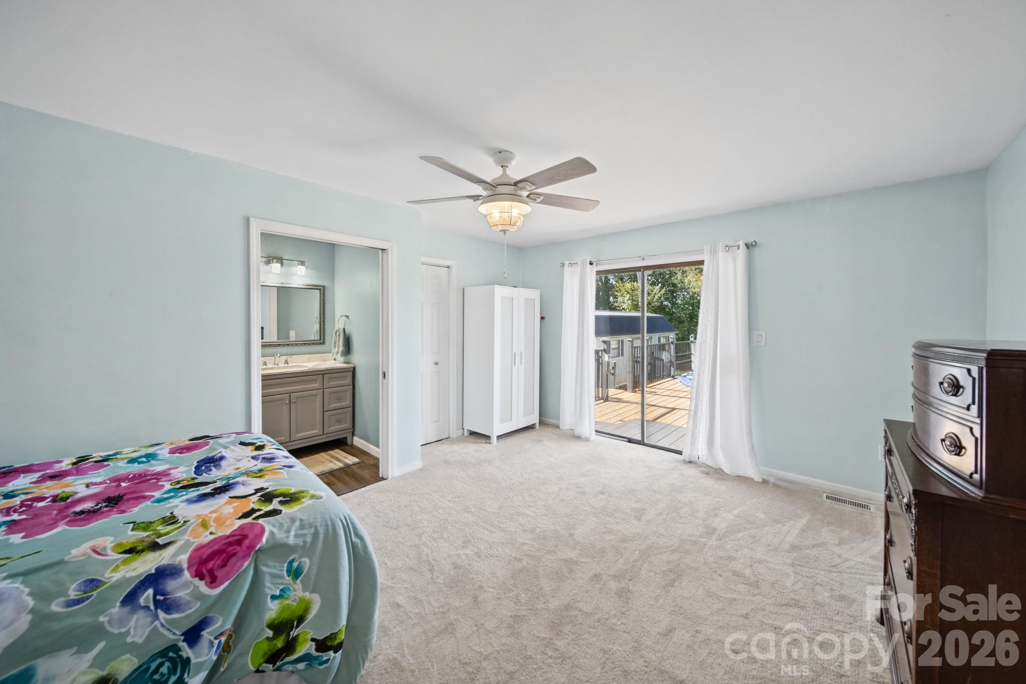 Single Family Residence at 2638 Castle Hill Road, Gastonia, photo 22 of 48