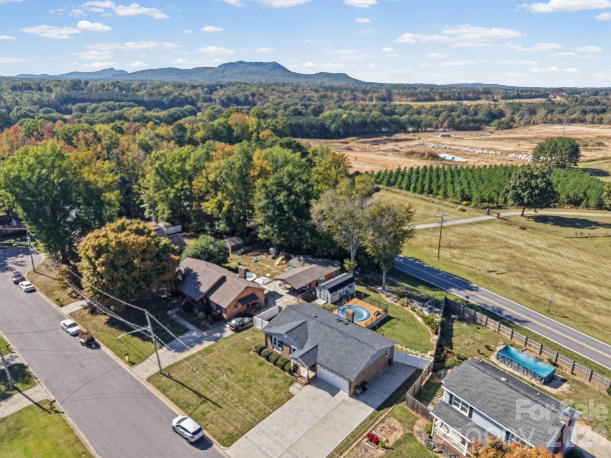 Single Family Residence at 2638 Castle Hill Road, Gastonia, photo 44 of 48