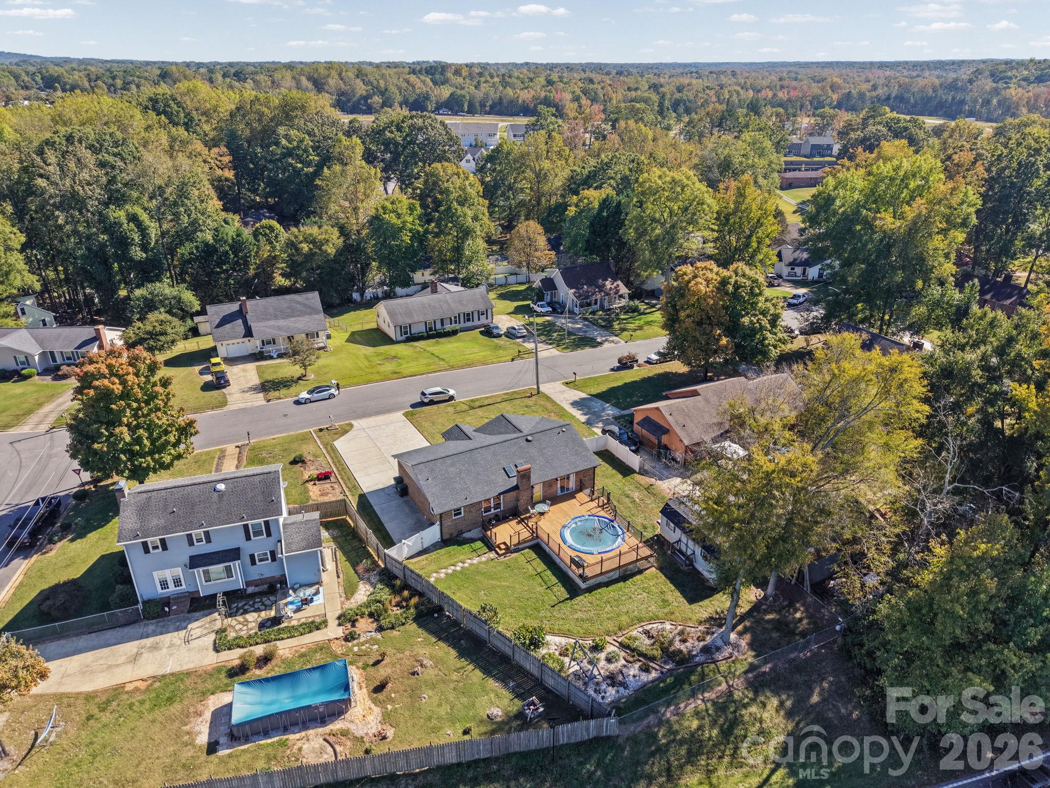 Single Family Residence at 2638 Castle Hill Road, Gastonia, photo 46 of 48