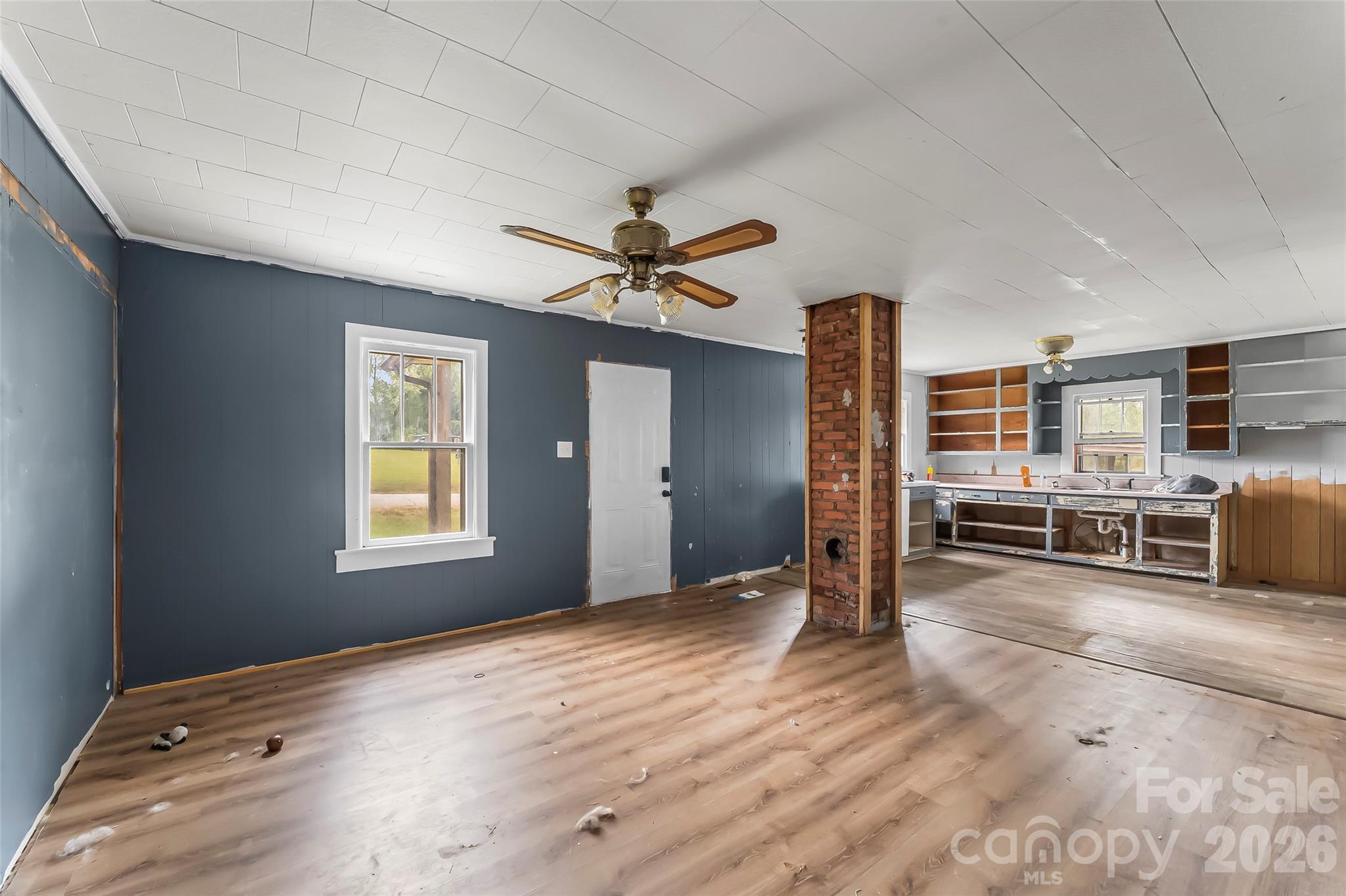 living room/kitchen - 4681 Charlotte Street, Conover