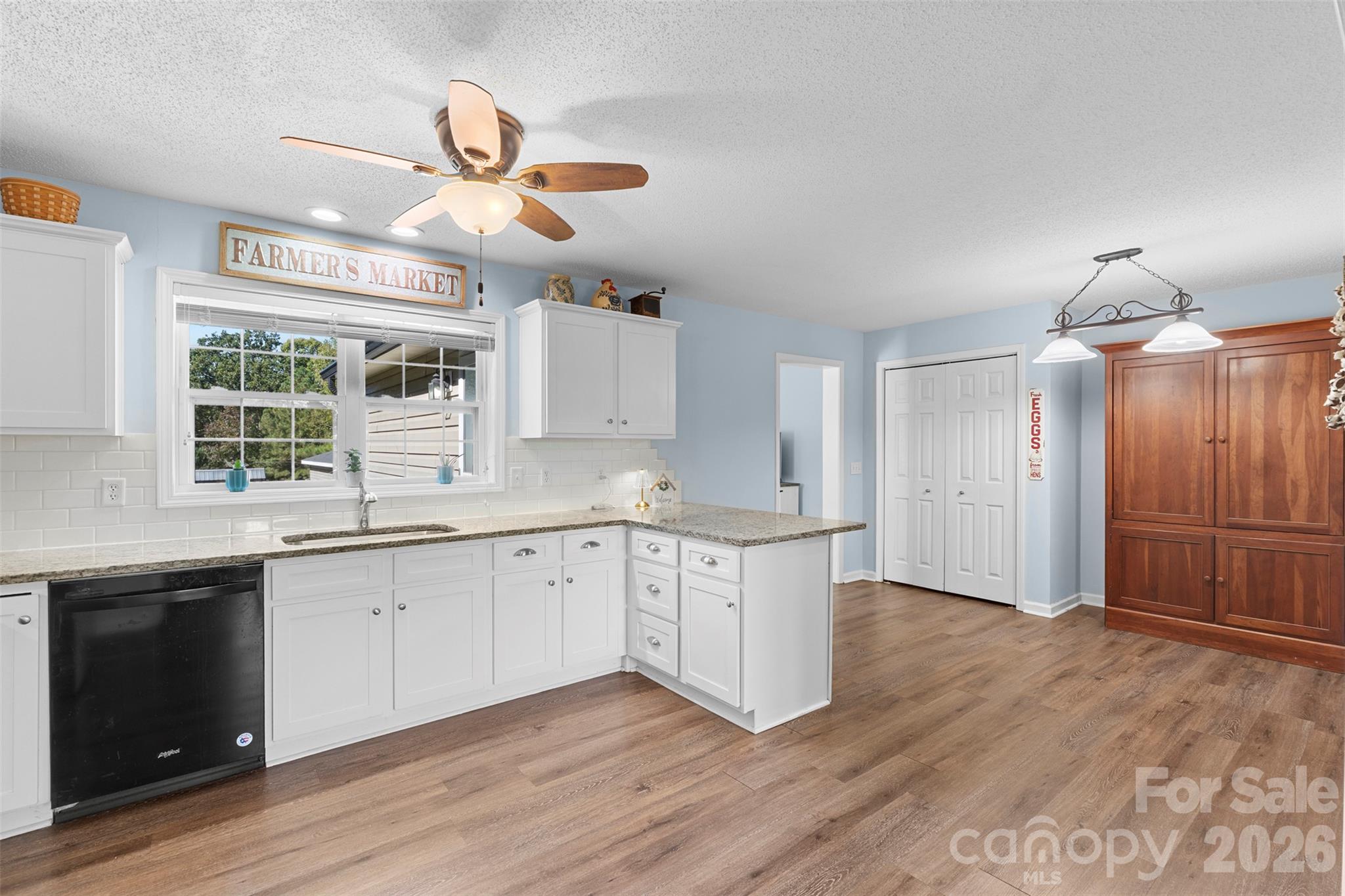 KITCHEN - 40237 Palmerville Road, New London