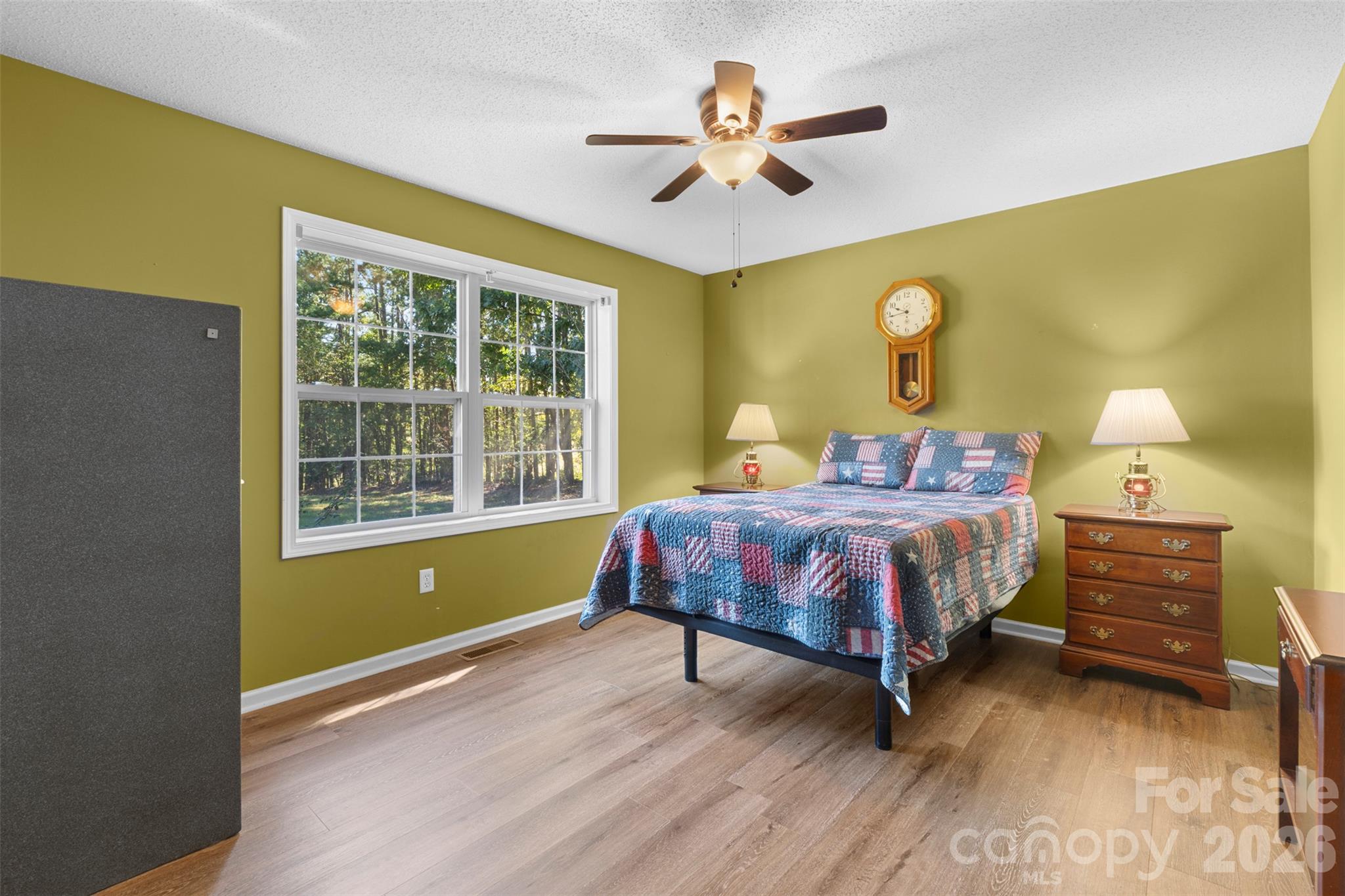 BEDROOM 2 - 40237 Palmerville Road, New London