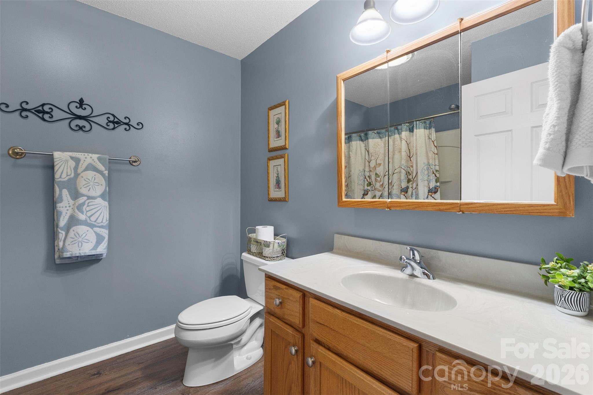 FULL BATH - 40237 Palmerville Road, New London