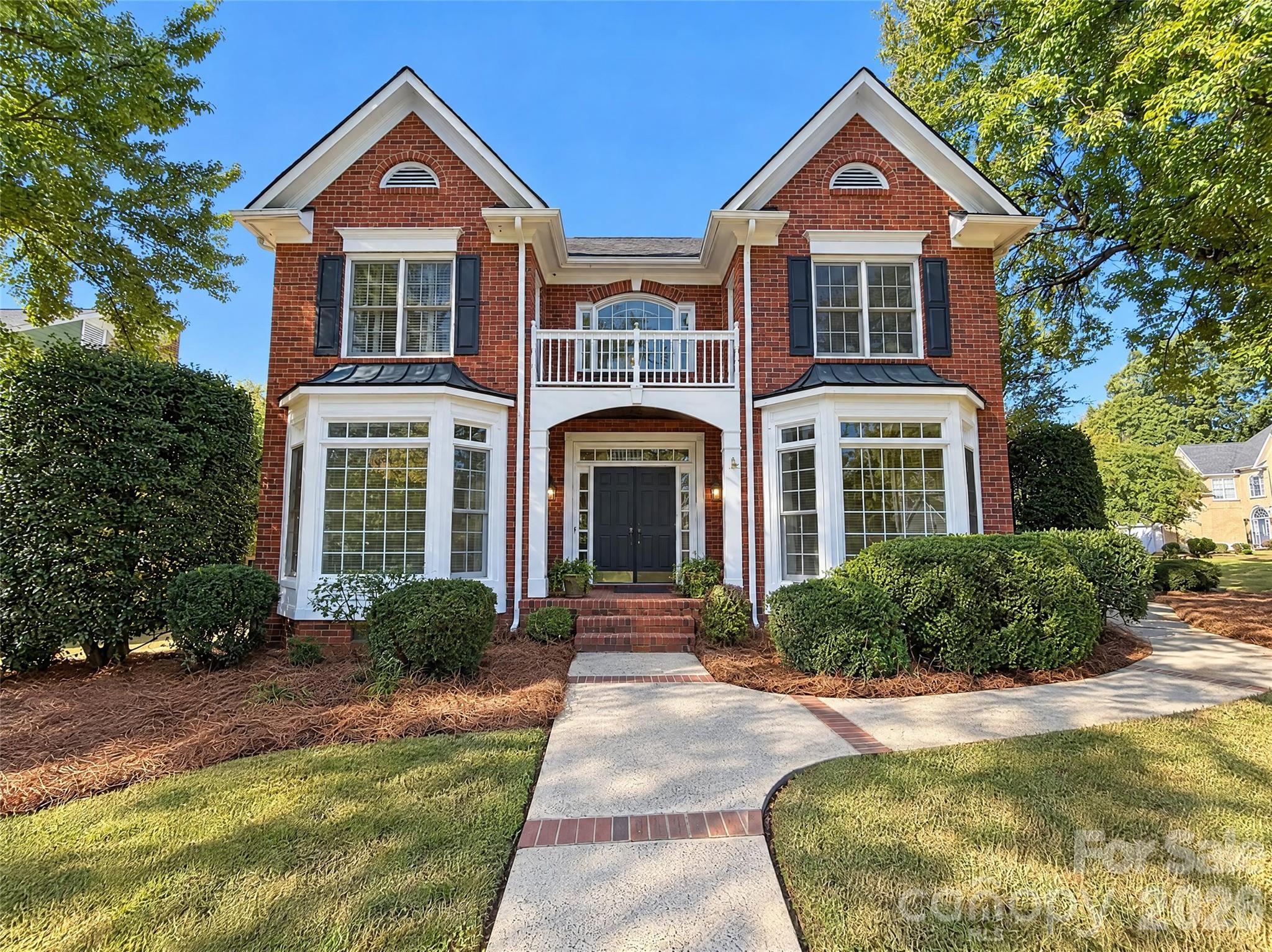 Single Family Residence at 4804 Poplar Grove Drive, Charlotte, photo 2 of 36