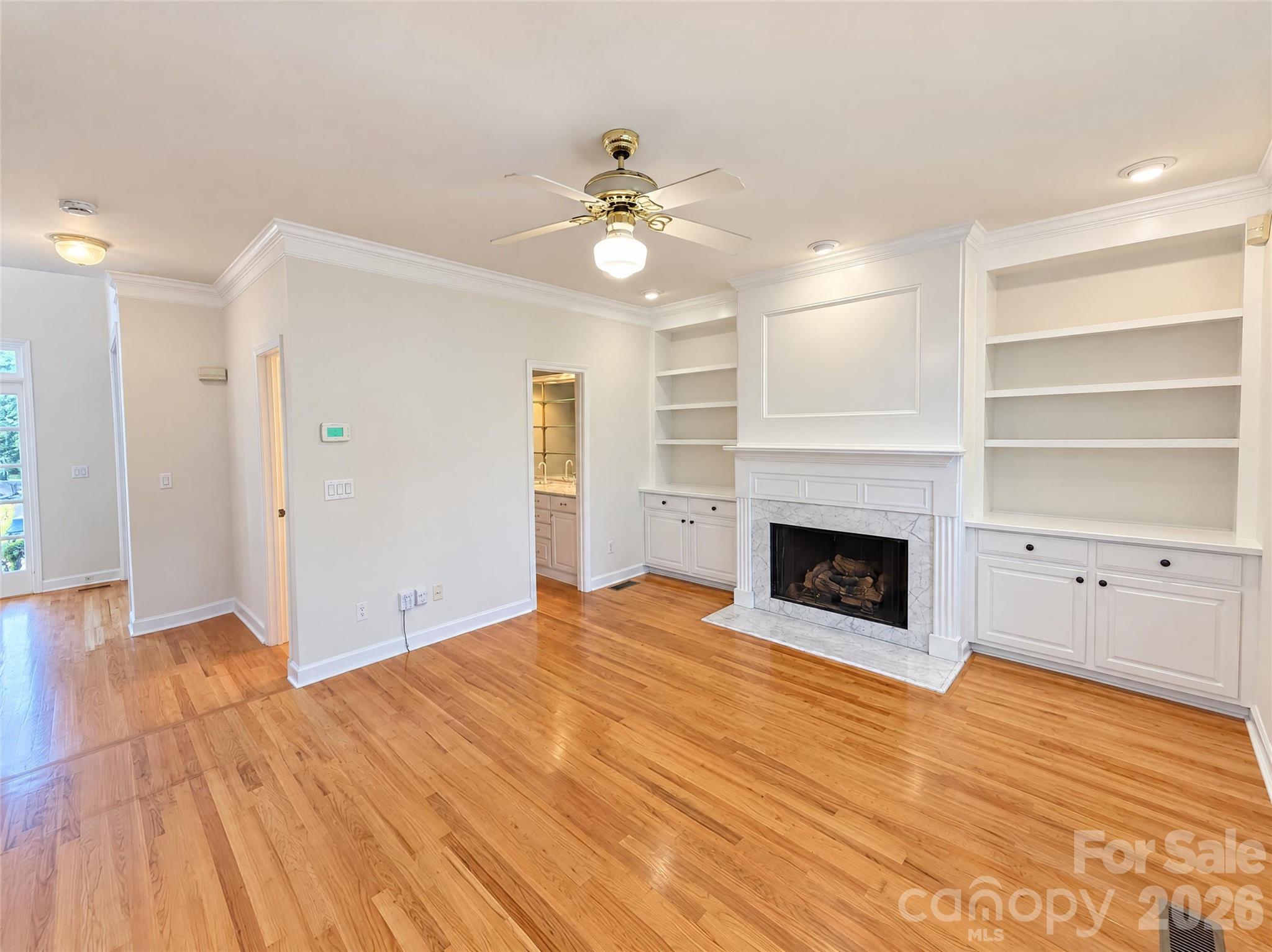 Single Family Residence at 4804 Poplar Grove Drive, Charlotte, photo 5 of 36
