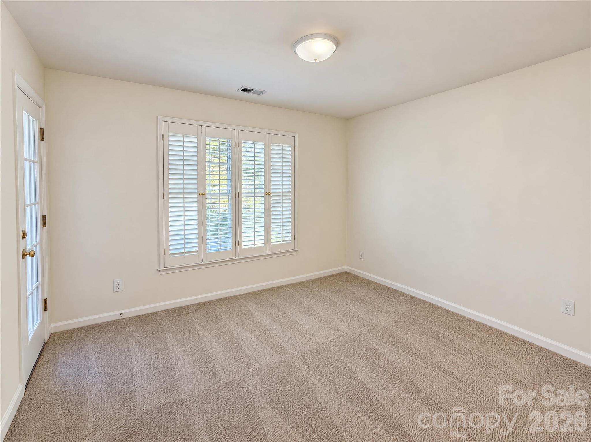 Single Family Residence at 4804 Poplar Grove Drive, Charlotte, photo 16 of 36