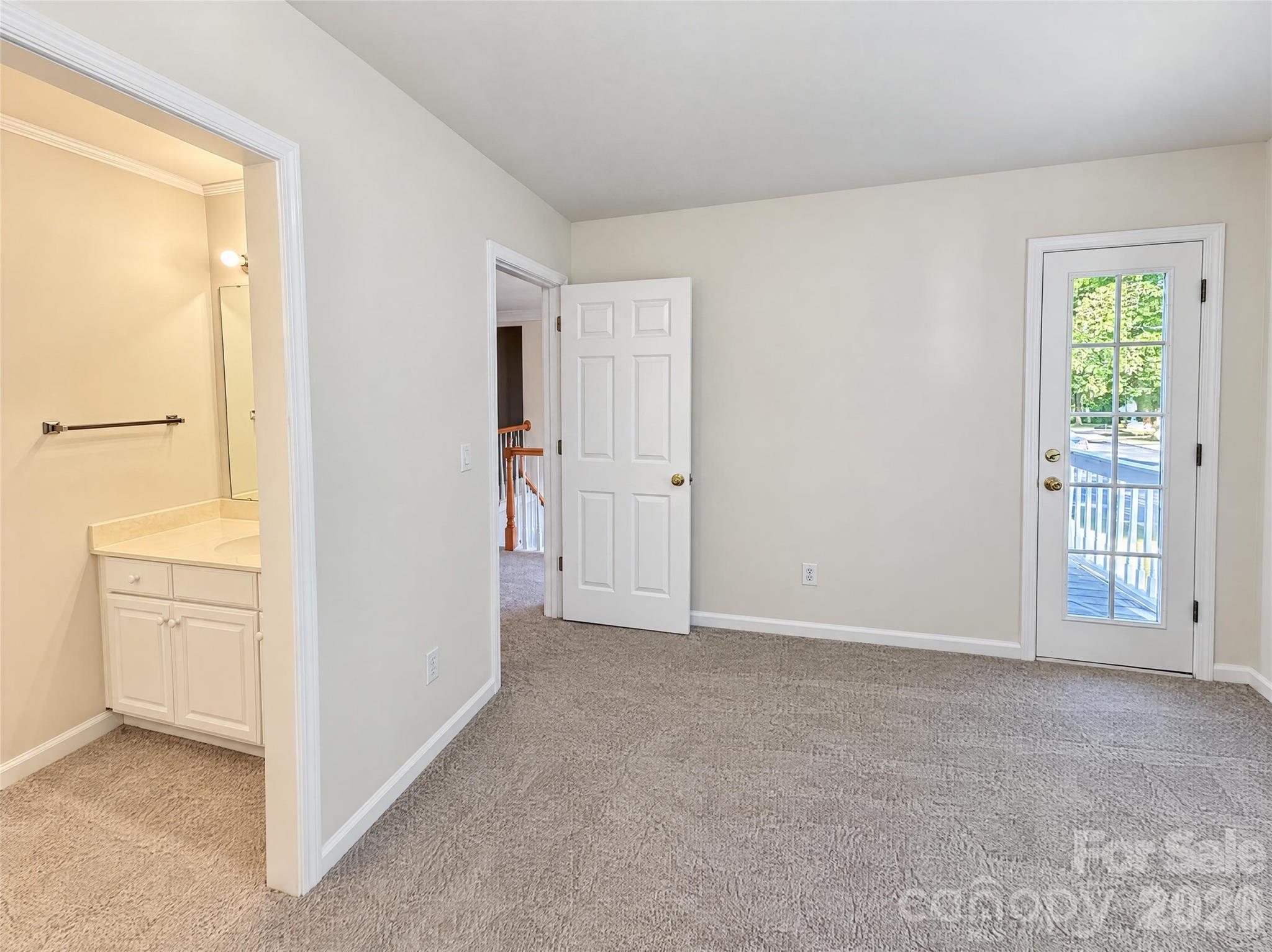 Single Family Residence at 4804 Poplar Grove Drive, Charlotte, photo 19 of 36