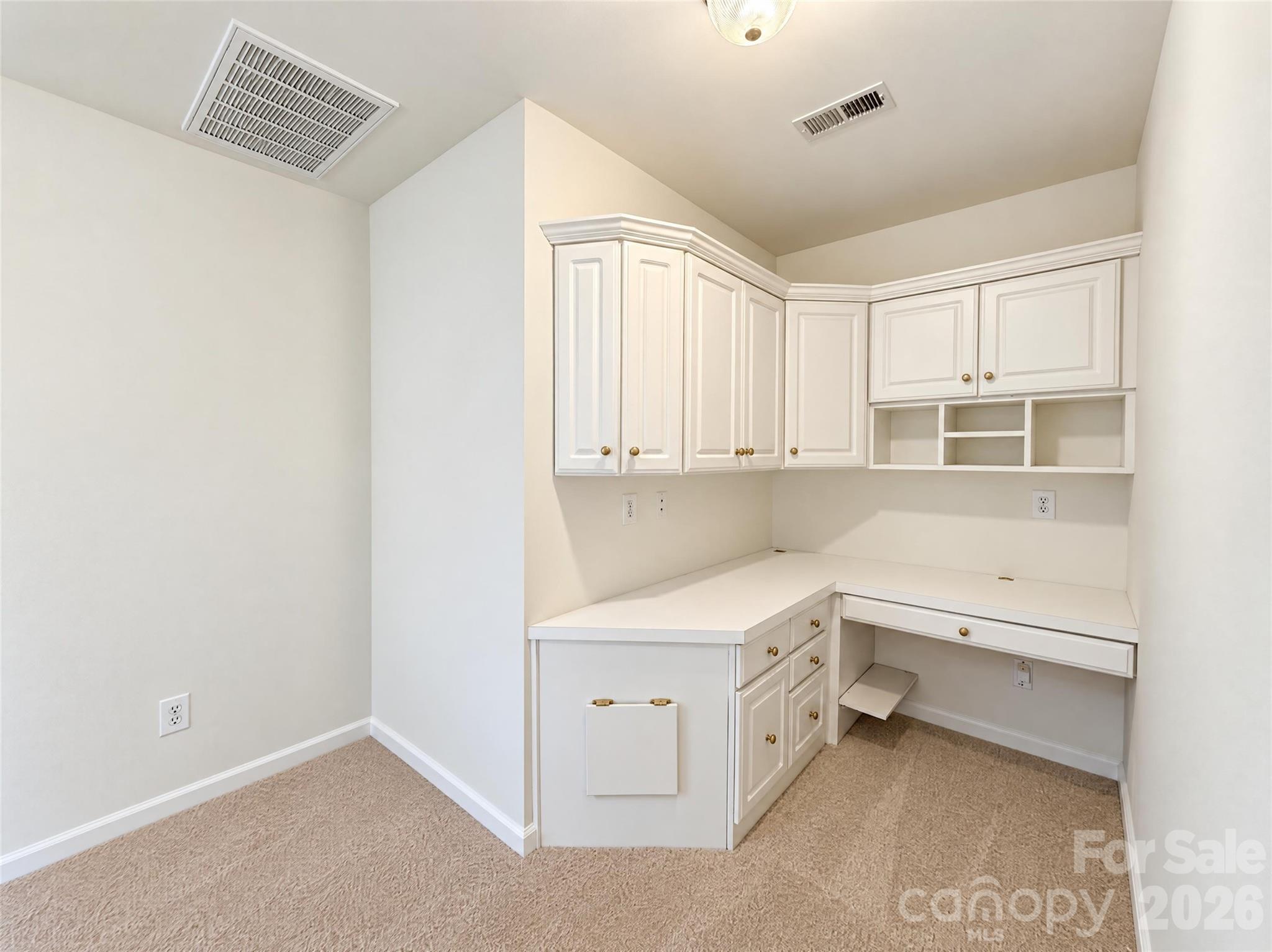 Single Family Residence at 4804 Poplar Grove Drive, Charlotte, photo 28 of 36