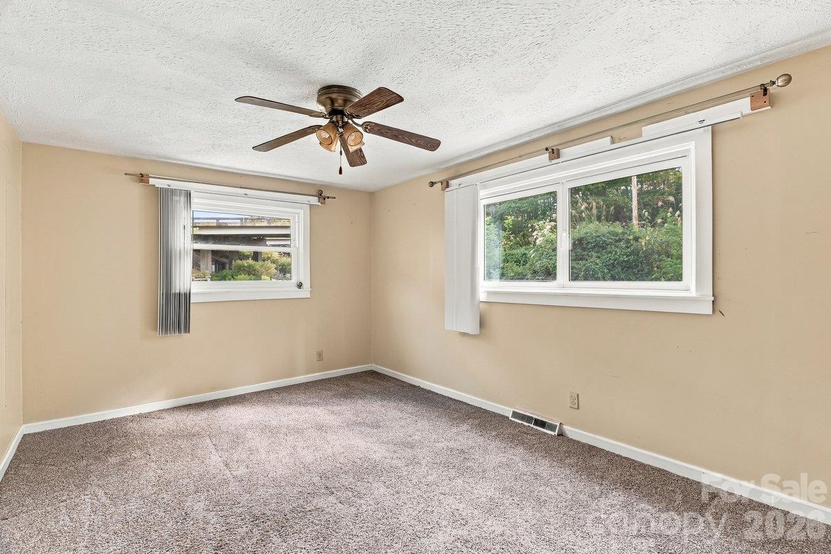 Single Family Residence at 11 Whitt Road, Weaverville, photo 12 of 20