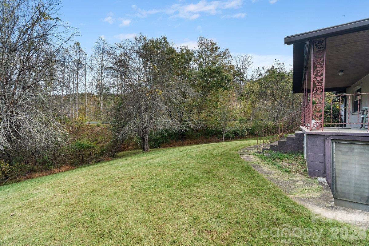 Single Family Residence at 11 Whitt Road, Weaverville, photo 17 of 20