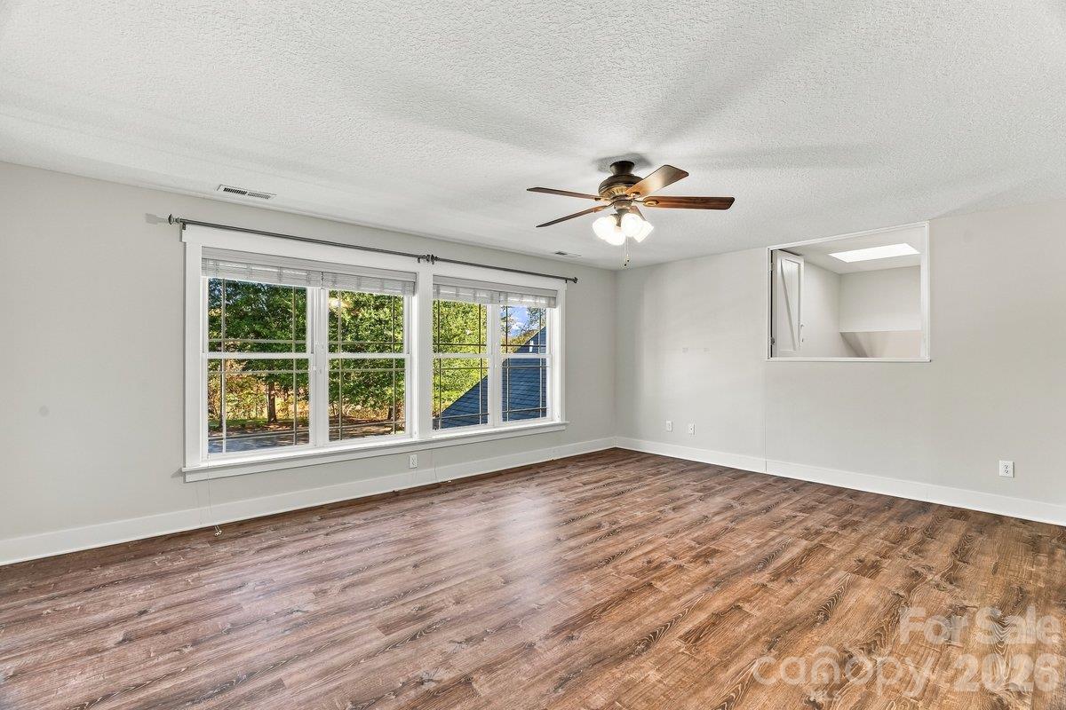 Upstairs bonus bedroom - 51 Westfield Way, Candler