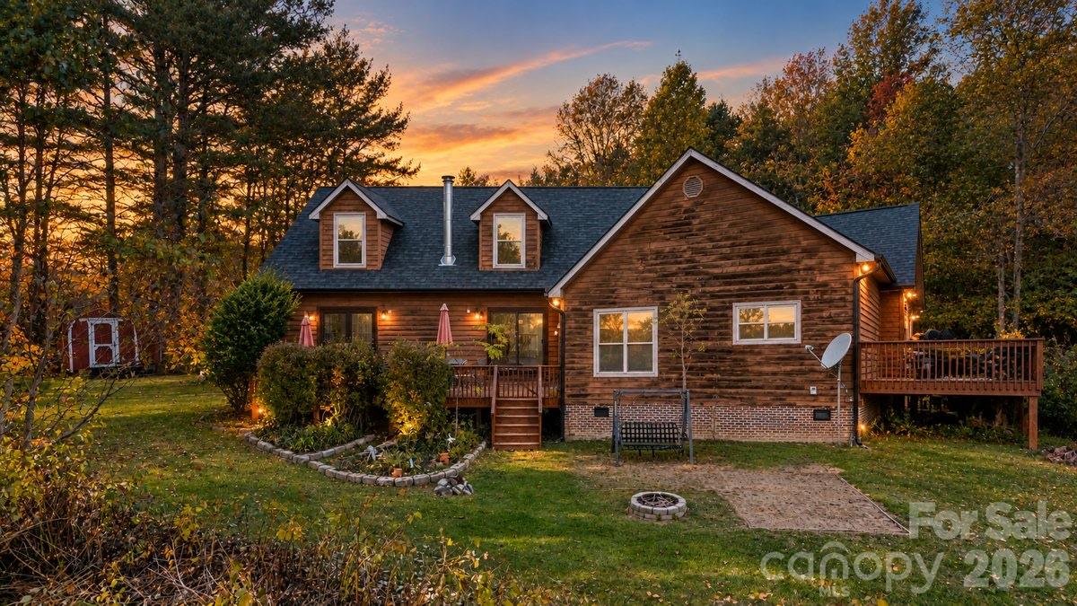 Single Family Residence at 1351 Caldwell Mountain Road, Hot Springs, photo 2 of 22