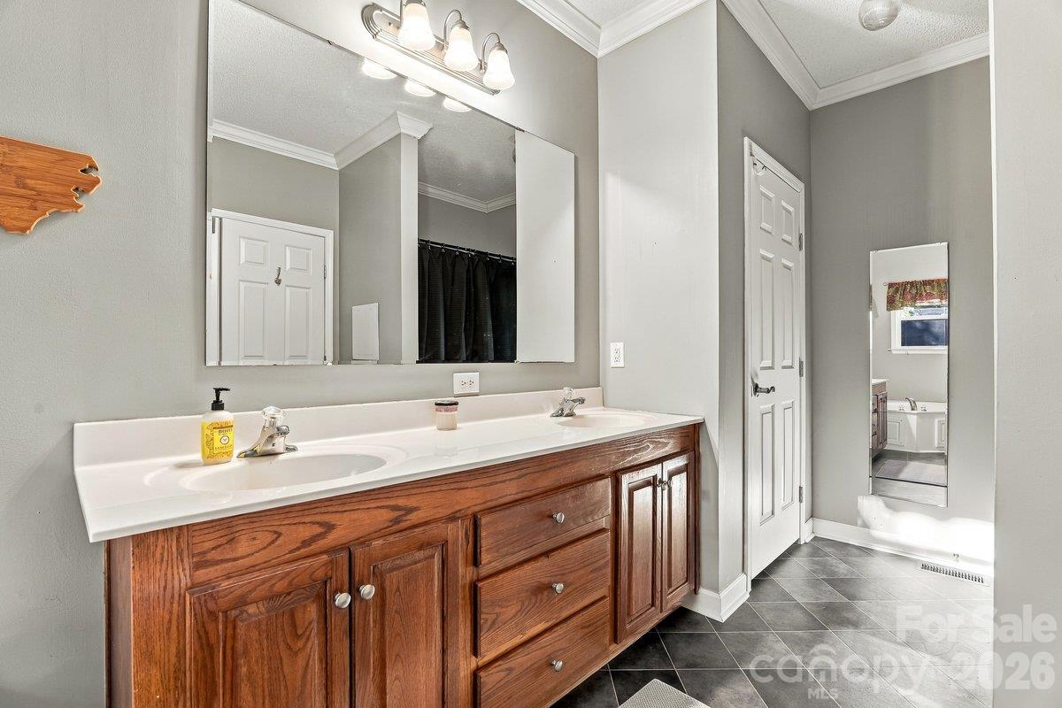Single Family Residence at 1351 Caldwell Mountain Road, Hot Springs, photo 13 of 22
