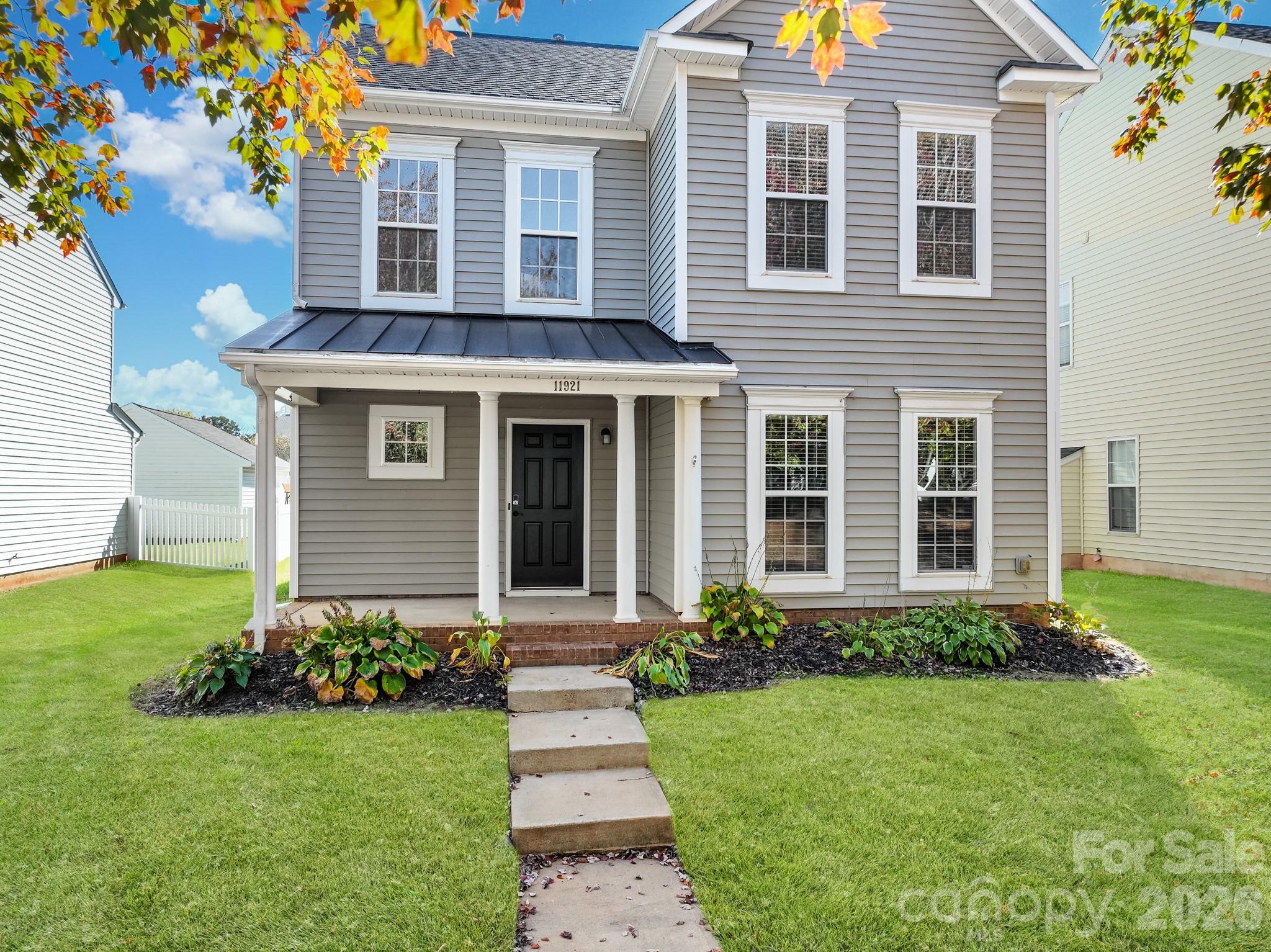 Single Family Residence at 11921 Snapping Turtle Lane, Huntersville, photo 2 of 37