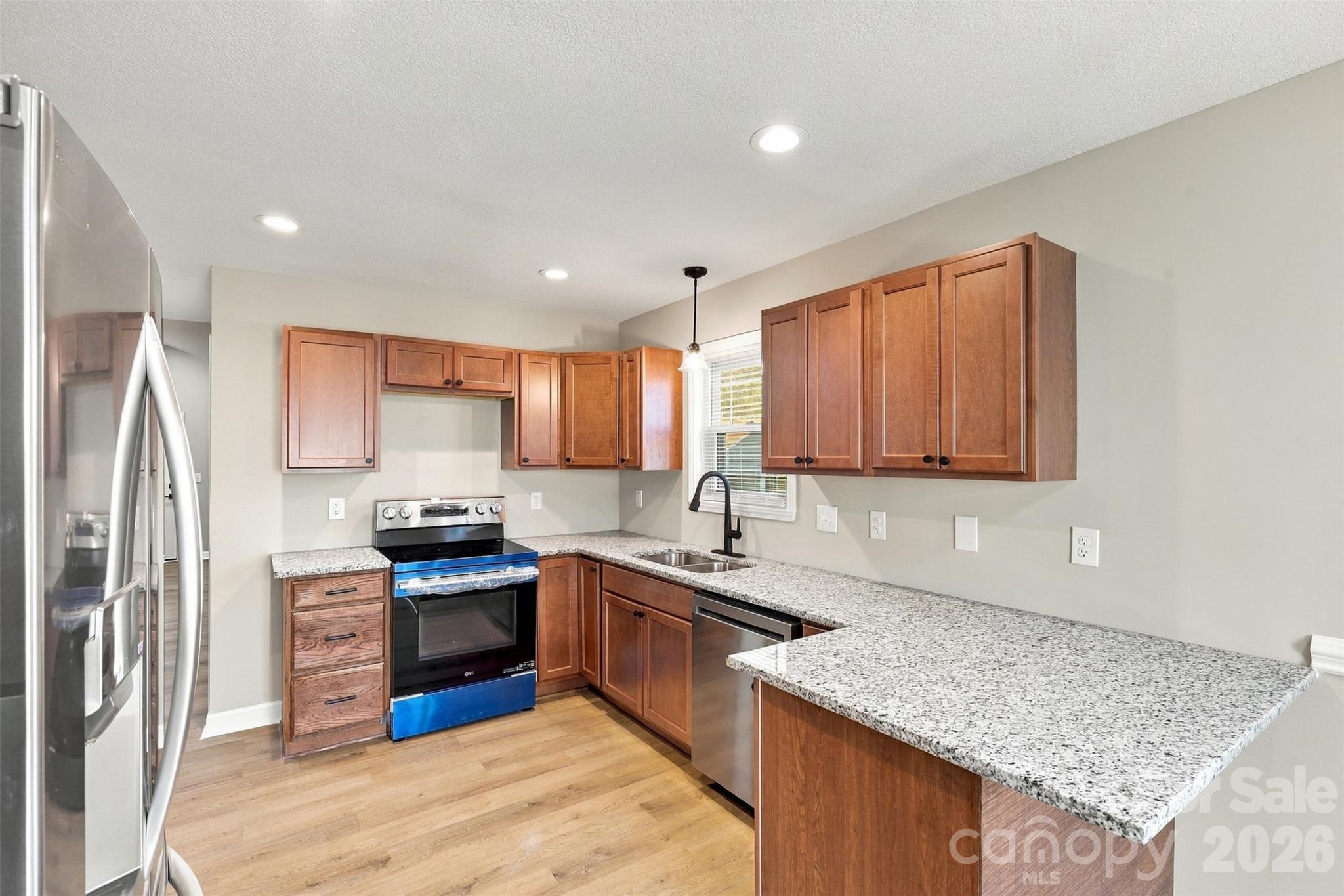 Single Family Residence at 357 Robin Helton Drive, Boiling Springs, photo 9 of 34