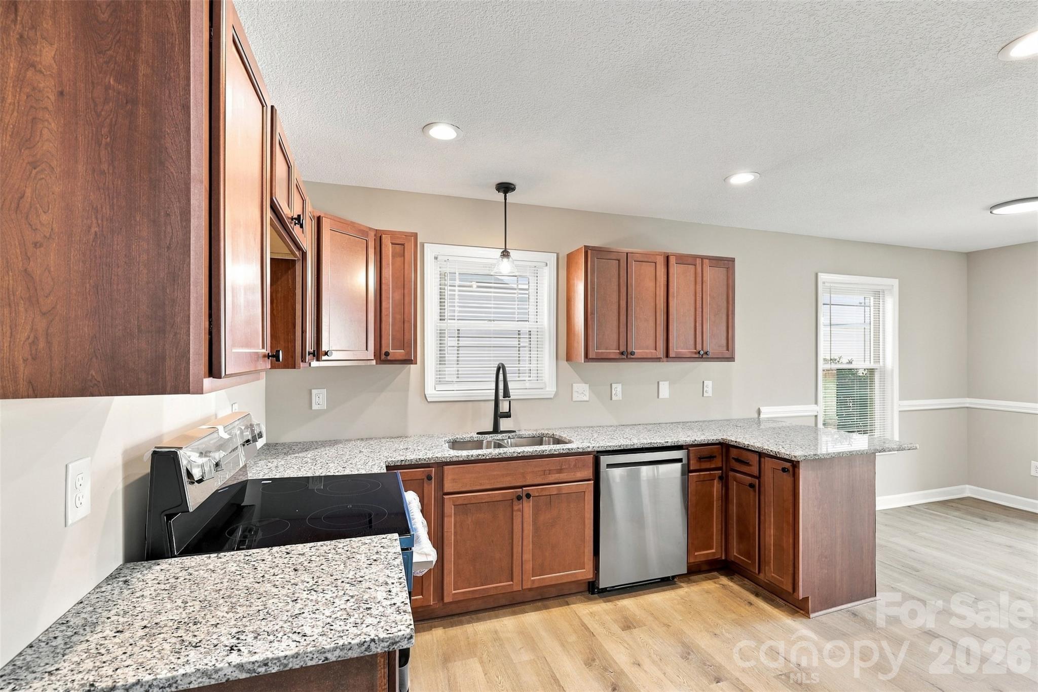 Single Family Residence at 357 Robin Helton Drive, Boiling Springs, photo 10 of 34