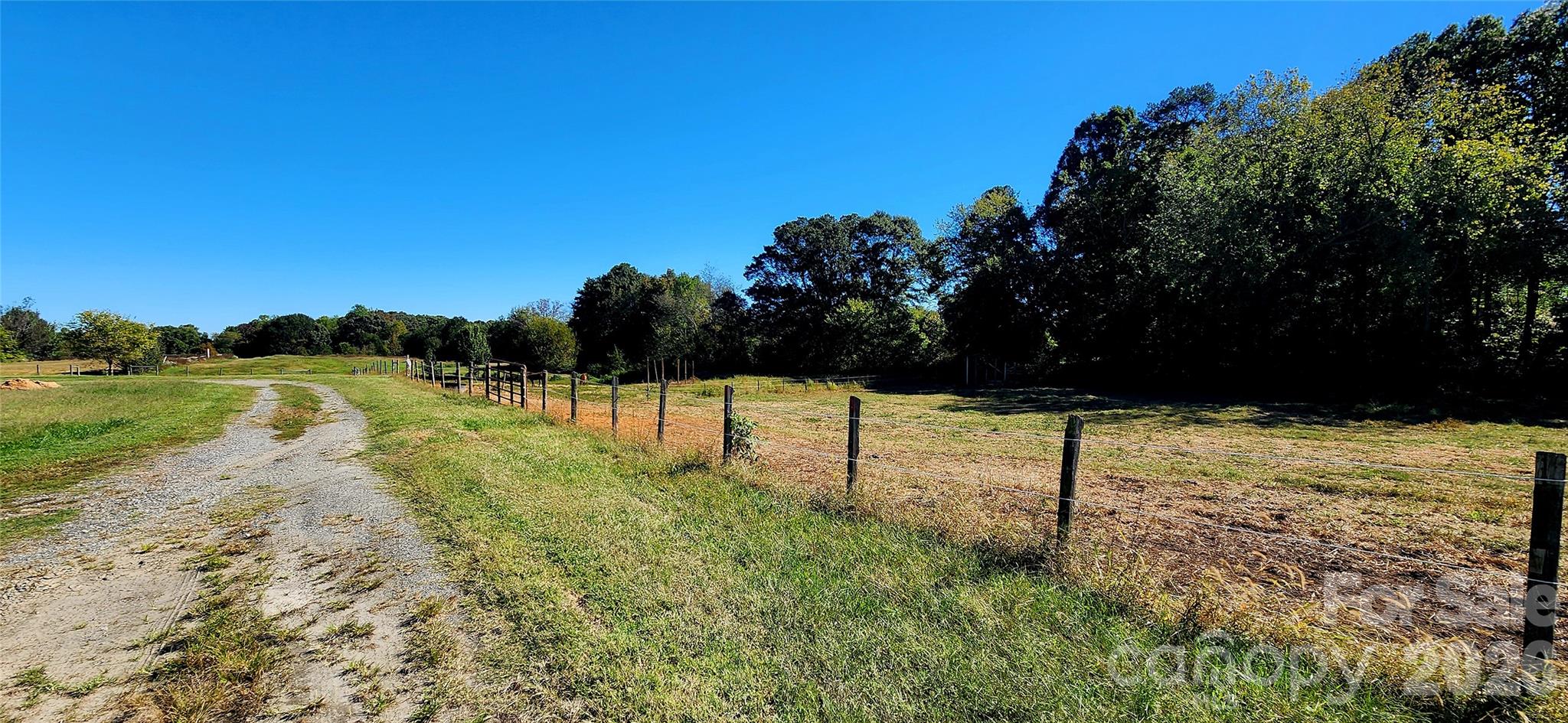 Farm at 702 Ike Lynch Road, Dallas, photo 3 of 32