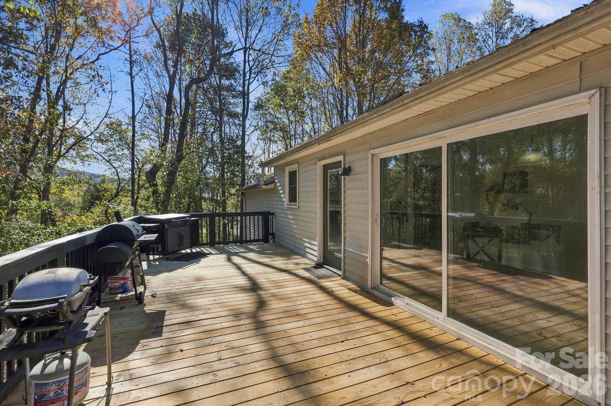 Single Family Residence at 6 Gun Flint Trail, Fletcher, photo 7 of 38