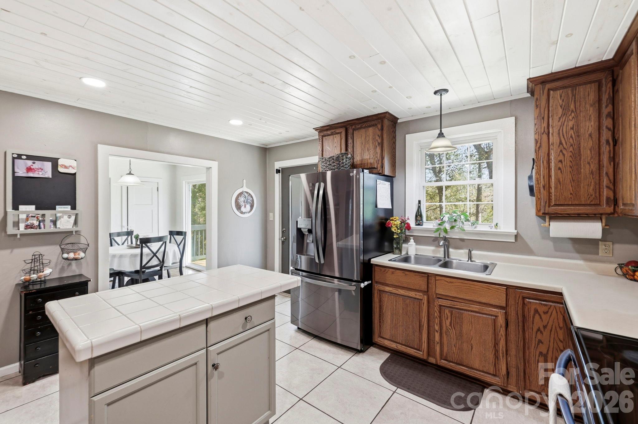Single Family Residence at 6 Gun Flint Trail, Fletcher, photo 18 of 38