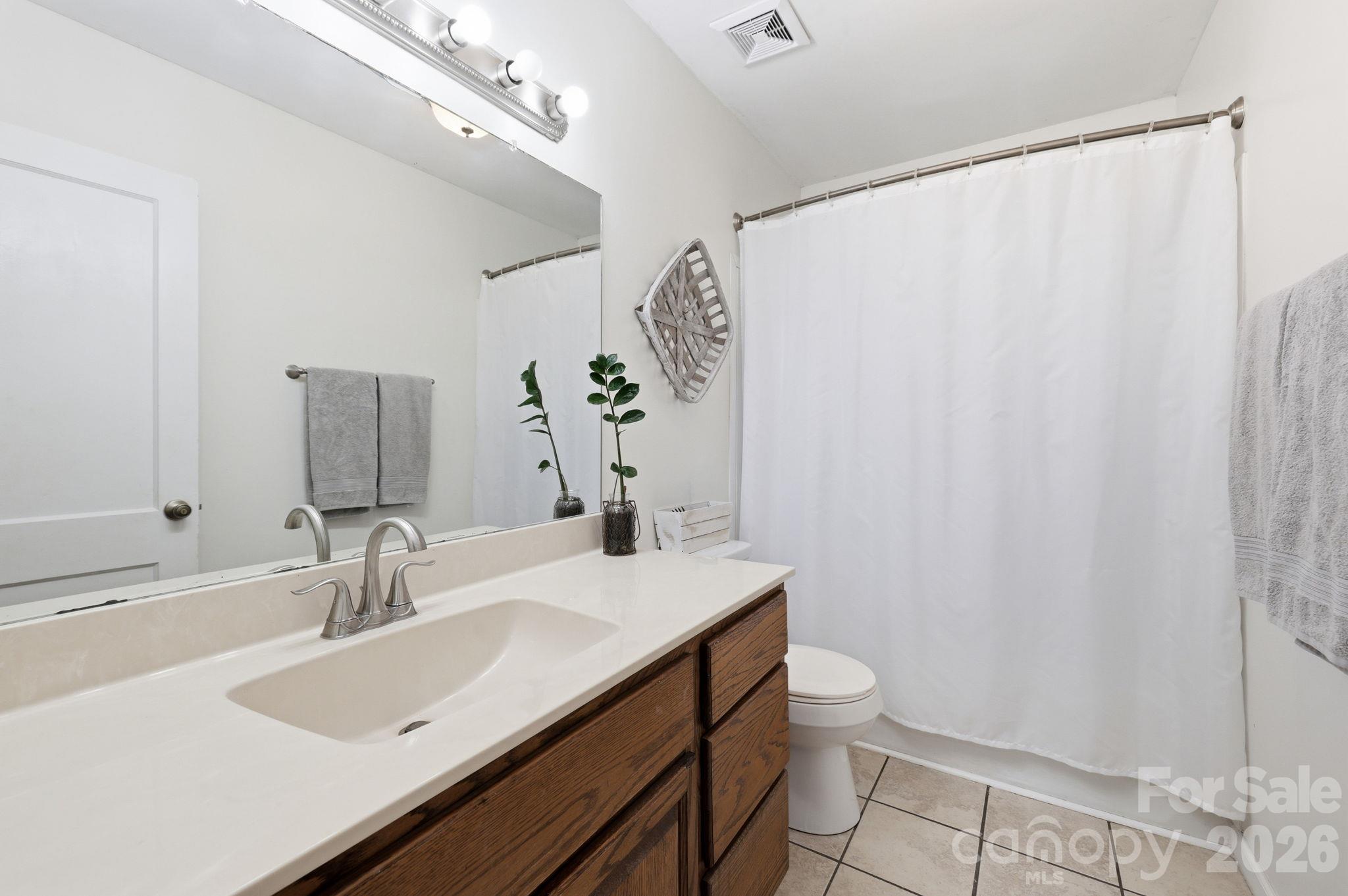 Single Family Residence at 6 Gun Flint Trail, Fletcher, photo 22 of 38