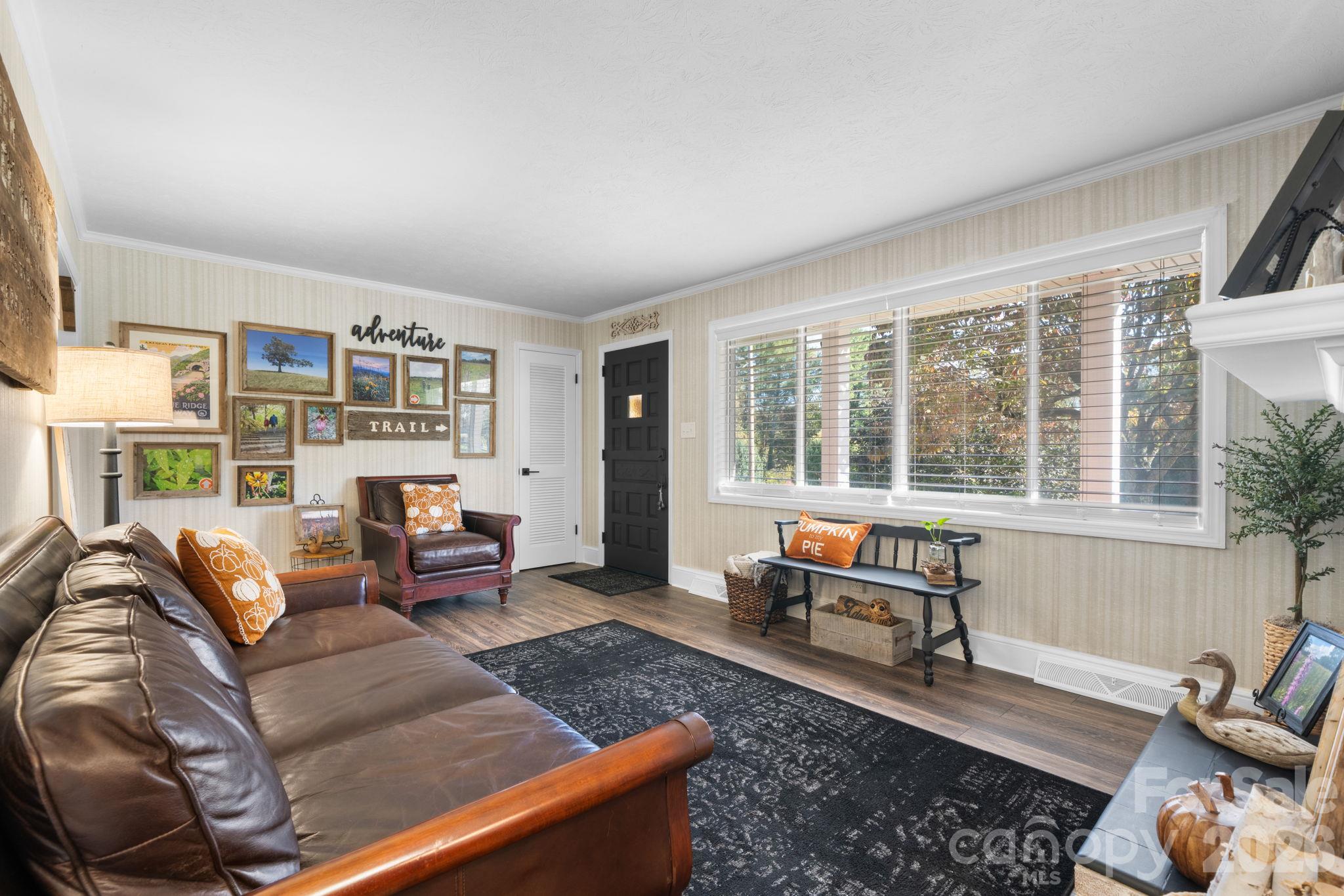 Single Family Residence at 111 Eastwood Park Drive SE, Lenoir, photo 8 of 48