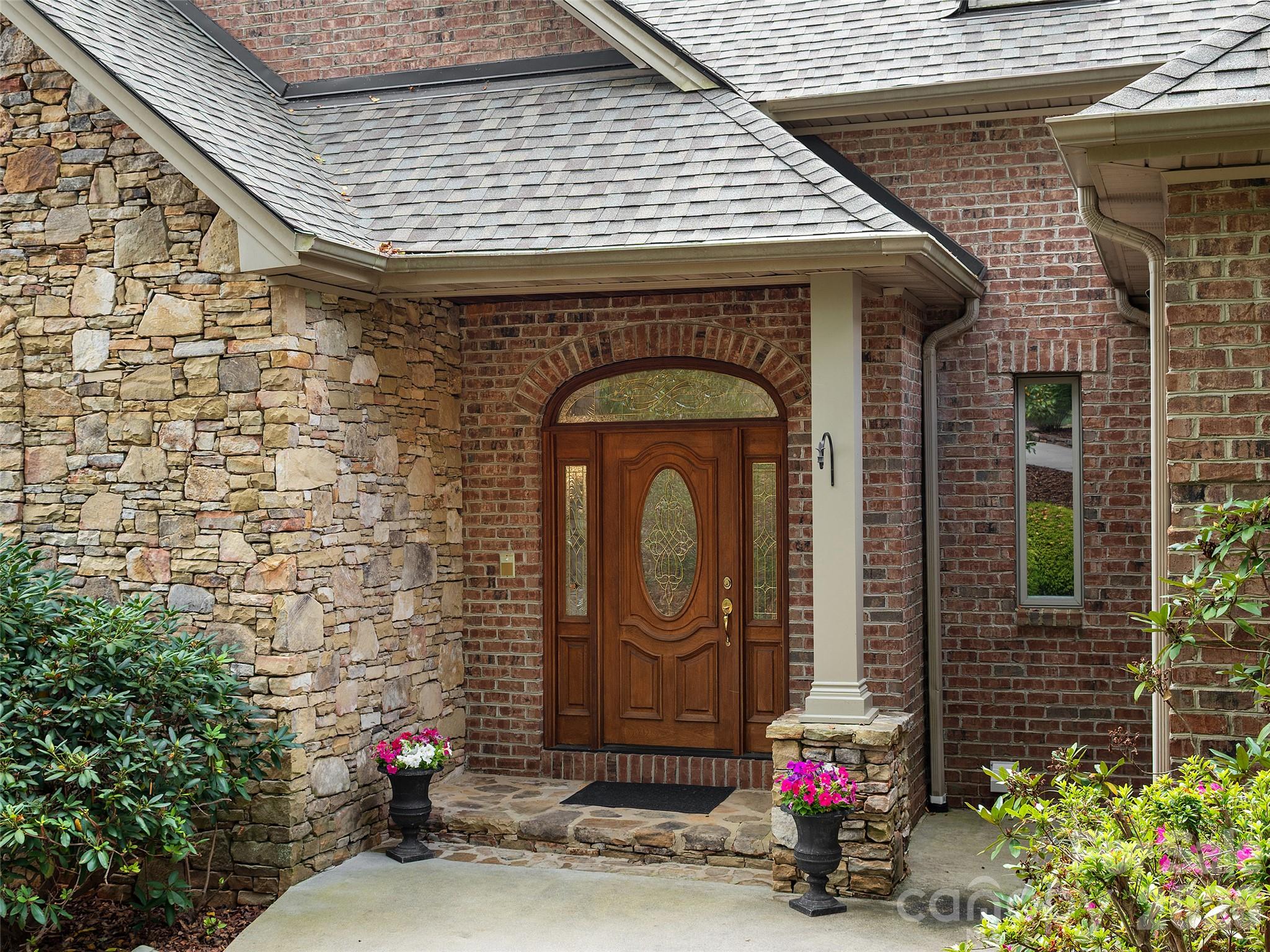 Single Family Residence at 612 Holt Lane, Asheville, photo 3 of 48