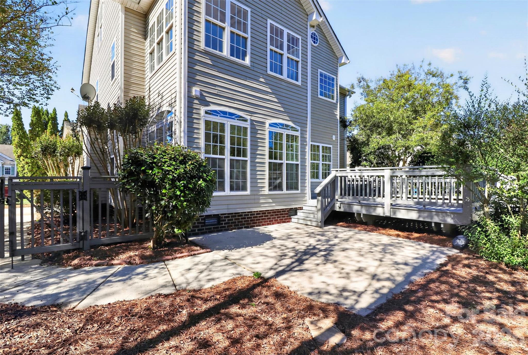 Patio area off the deck - 11519 Baystone Place, Concord