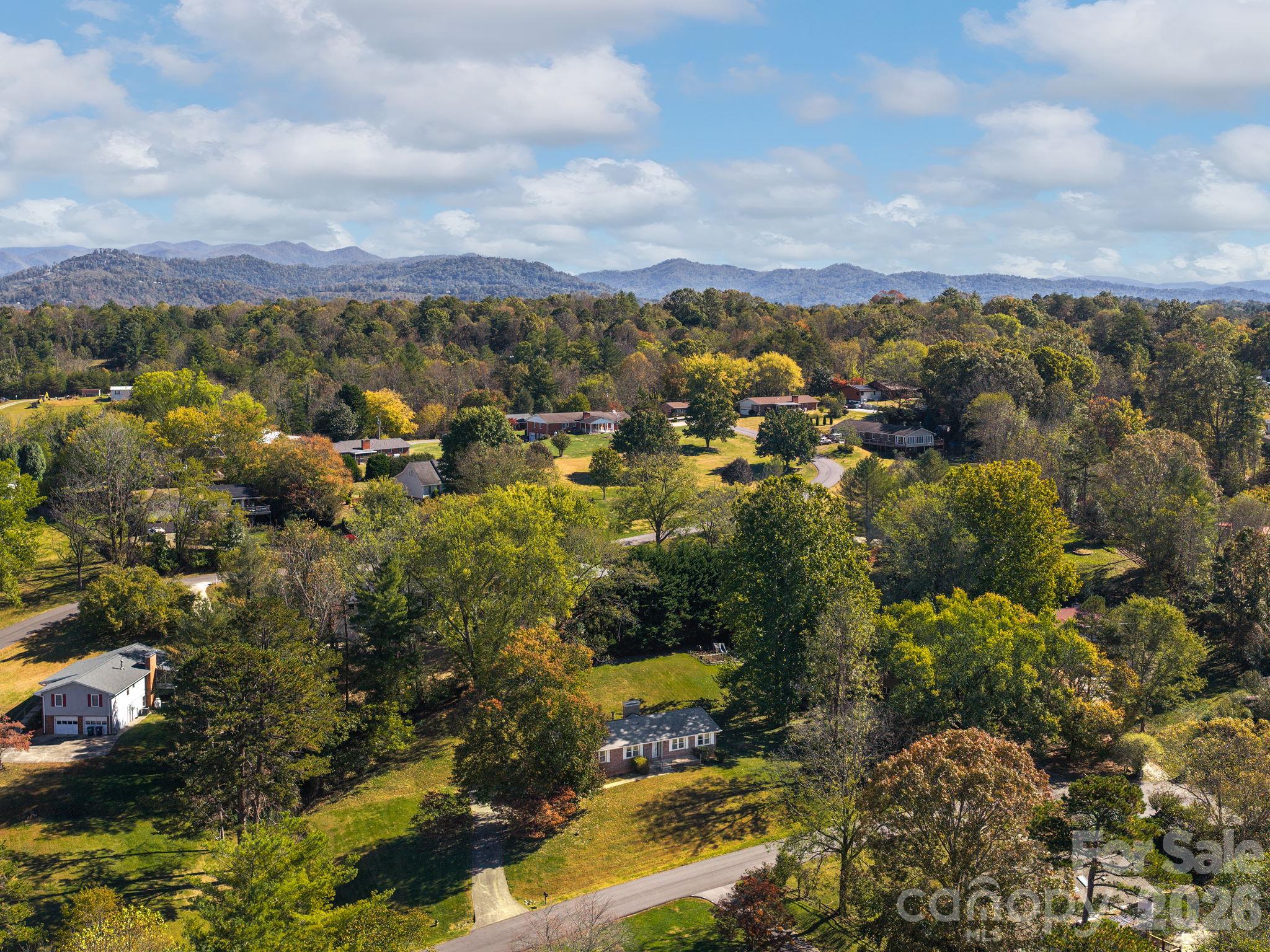 Single Family Residence at 16 Sun Valley Court, Alexander, photo 43 of 45