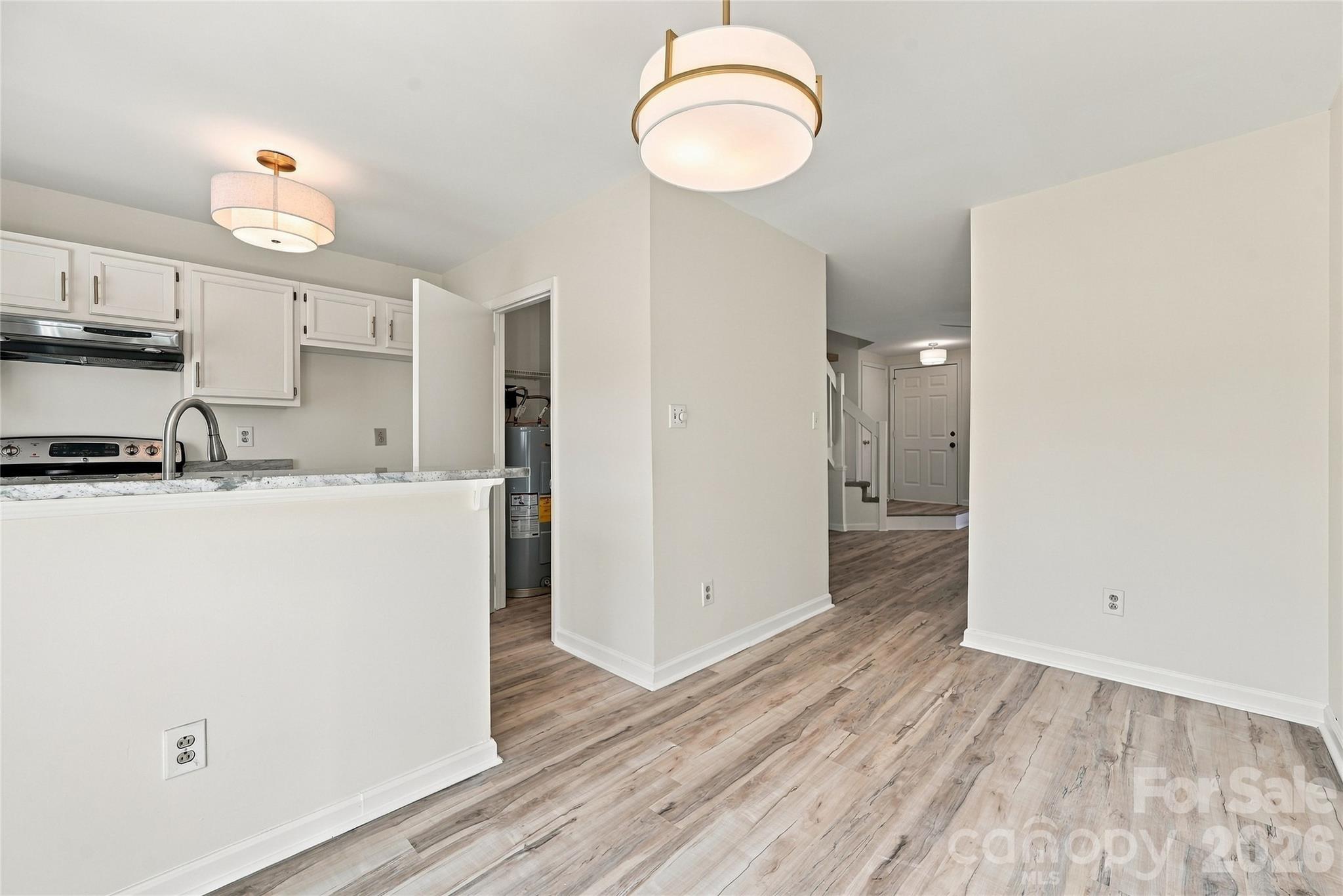 Townhouse at 8231 Circle Tree Lane, Charlotte, photo 12 of 40