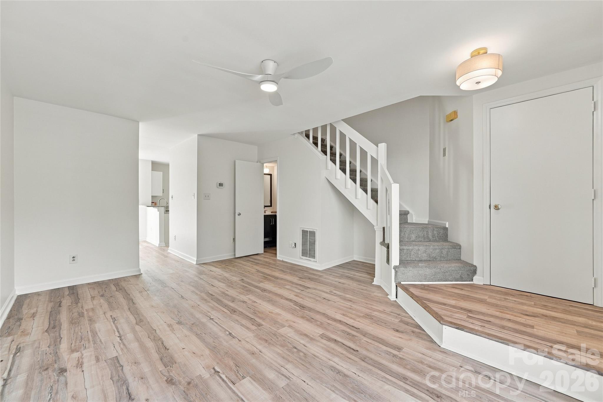 Townhouse at 8231 Circle Tree Lane, Charlotte, photo 14 of 40