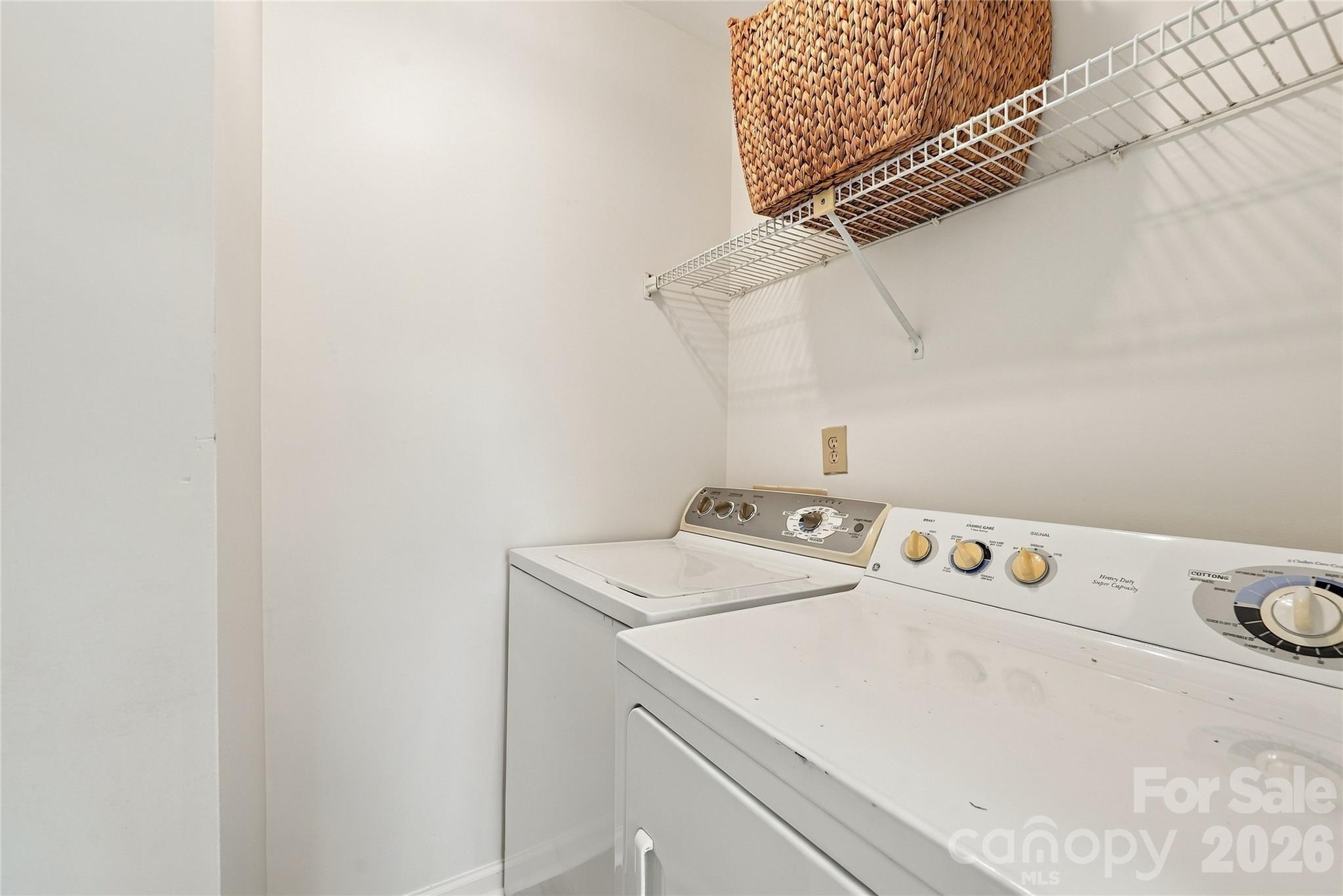 Townhouse at 8231 Circle Tree Lane, Charlotte, photo 29 of 40