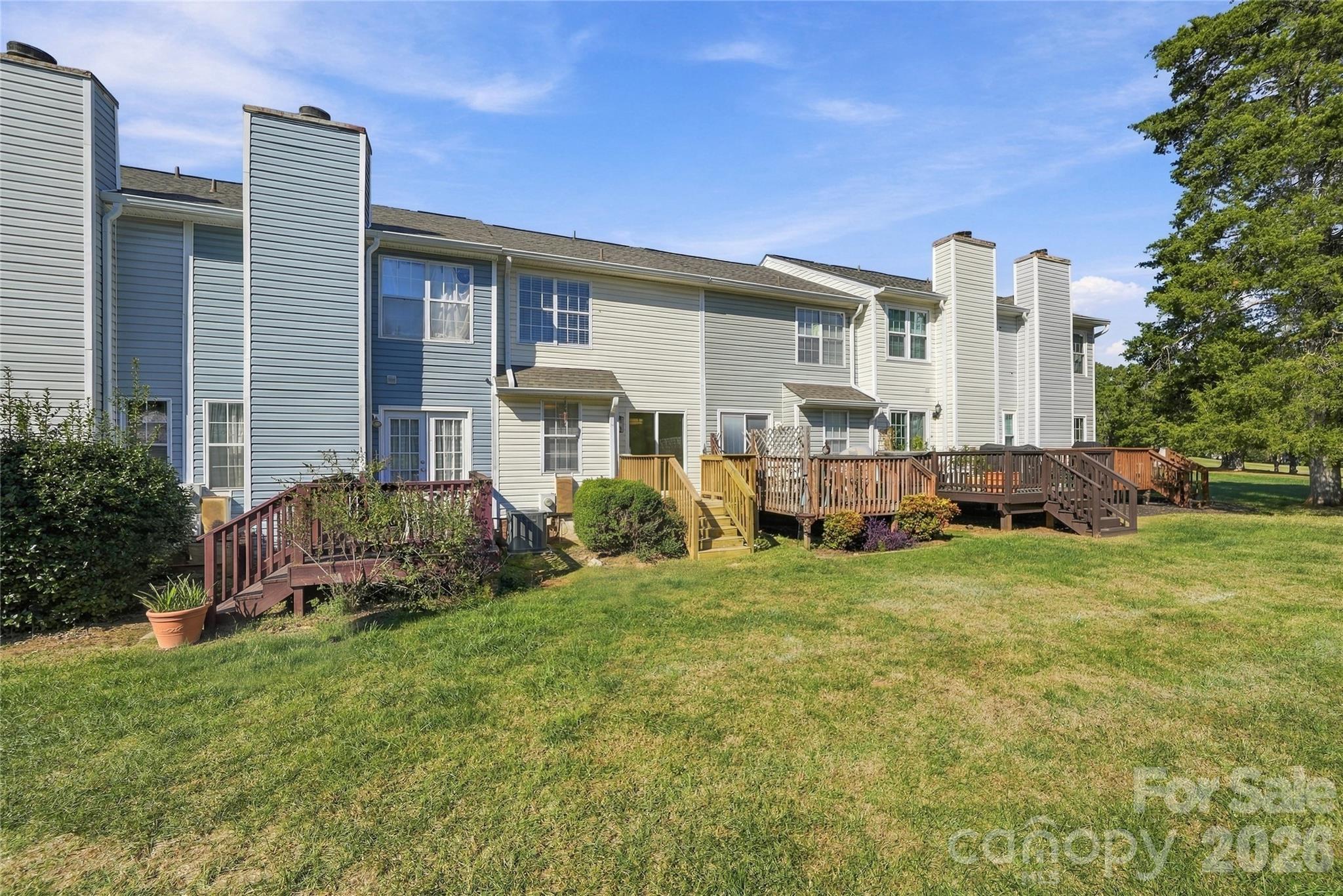 Townhouse at 8231 Circle Tree Lane, Charlotte, photo 31 of 40