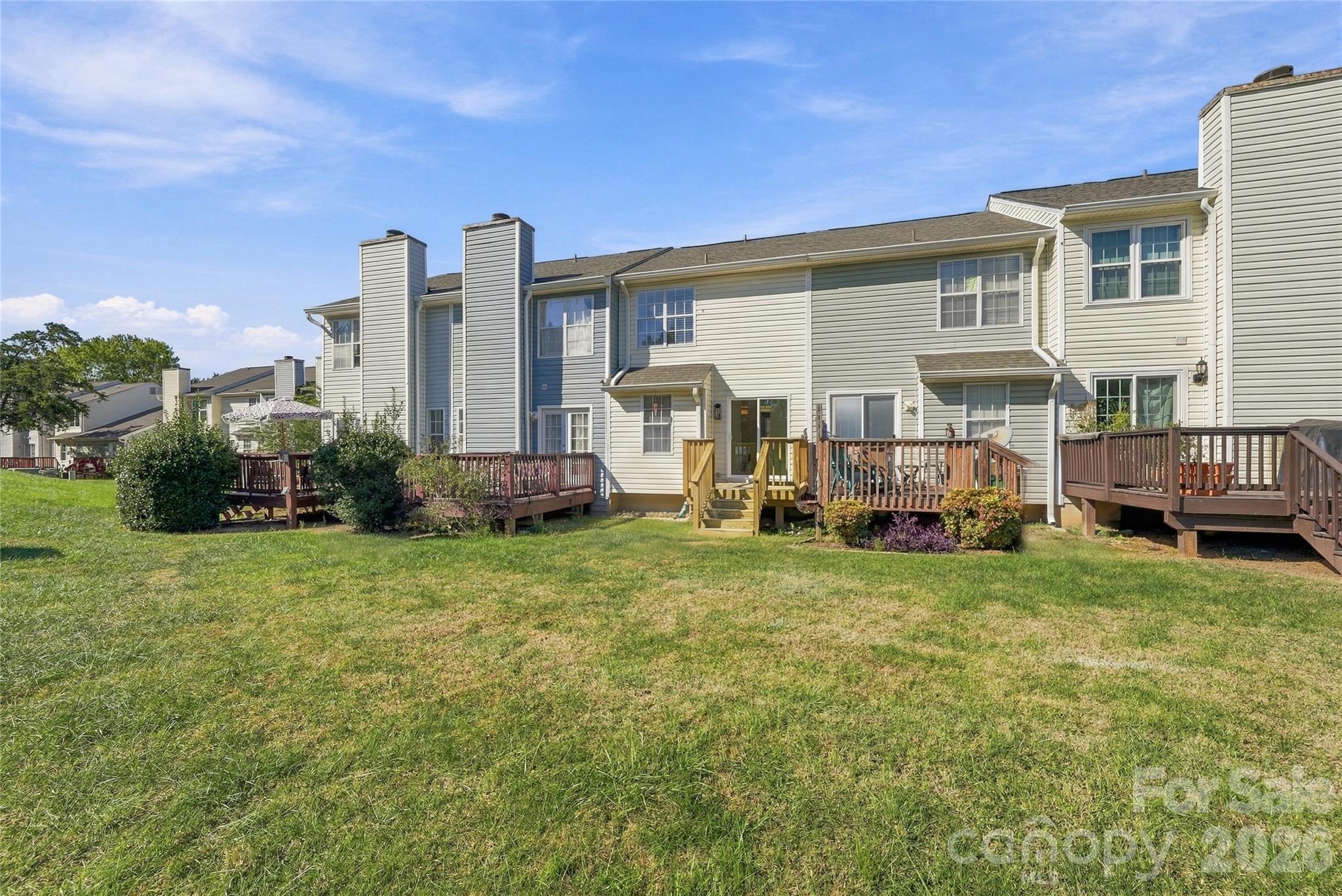 Townhouse at 8231 Circle Tree Lane, Charlotte, photo 32 of 40
