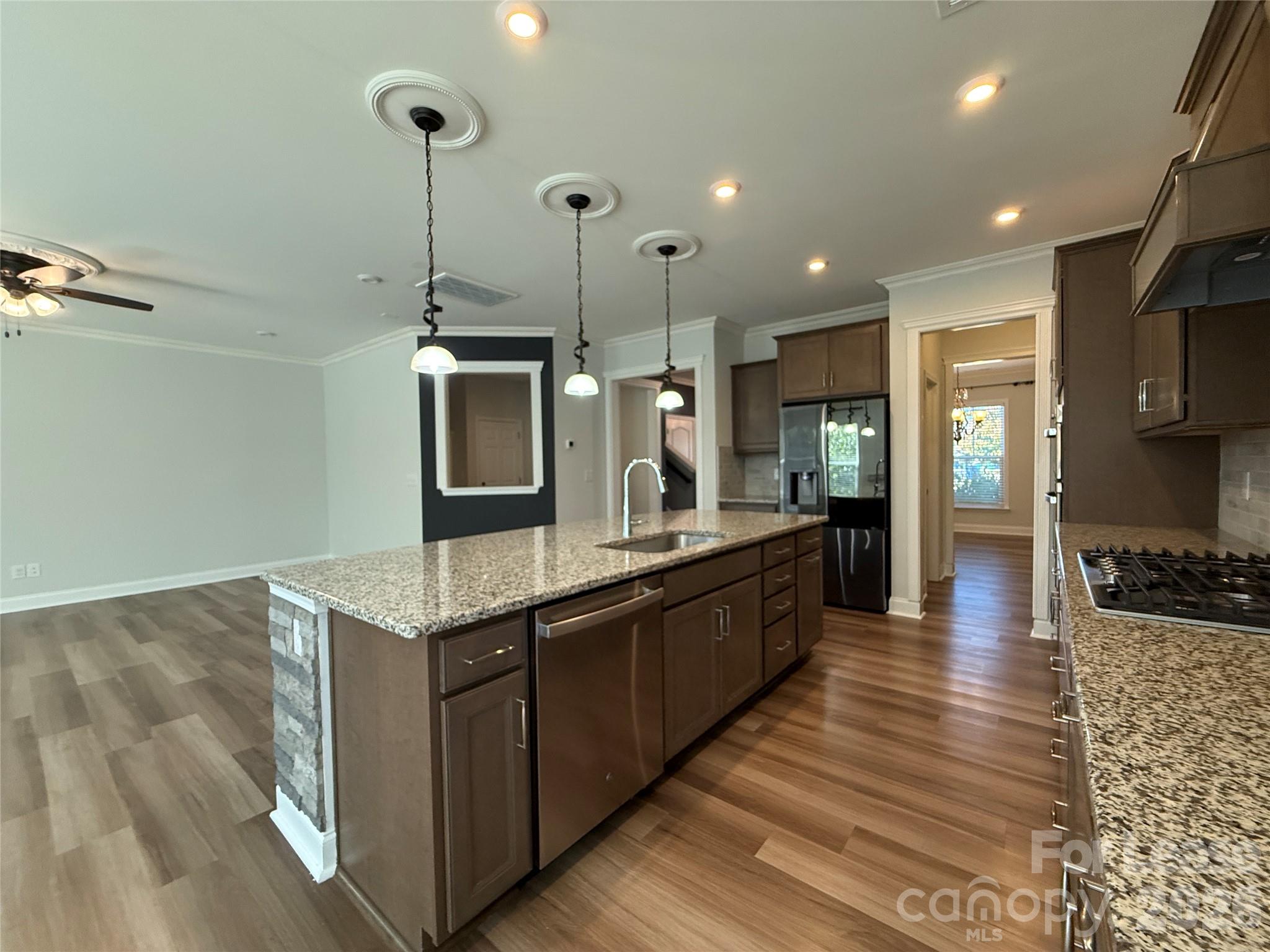 Single Family Residence at 1318 Poppy Way, Matthews, photo 10 of 47