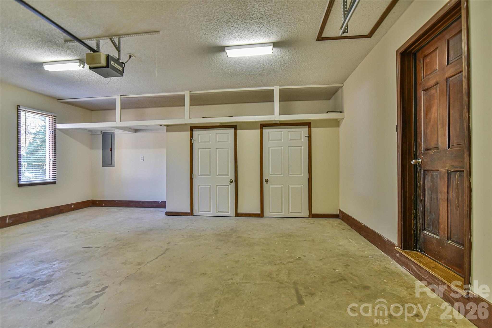 Large Garage with storage - 4 Knoll Ridge Drive, Asheville