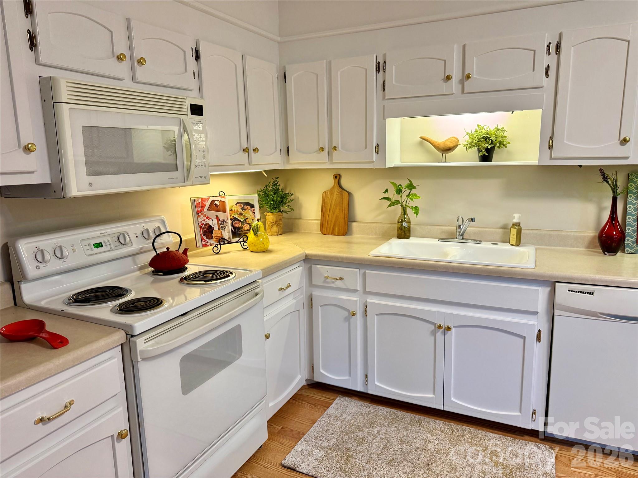 Single Family Residence at 2019 Carol Drive, Gastonia, photo 12 of 36
